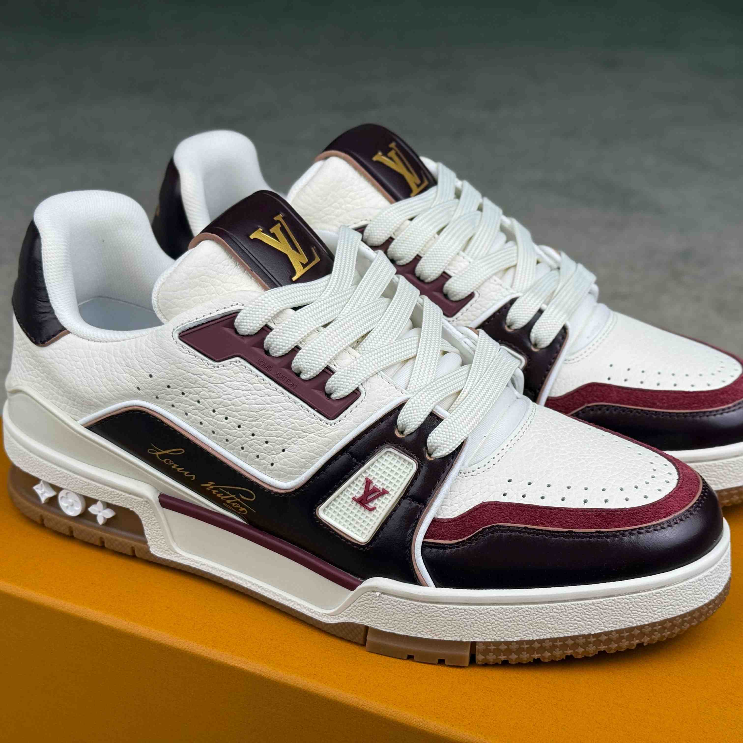 Louis Vuitton LV Trainer Sneaker  1AKB8E - DesignerGu