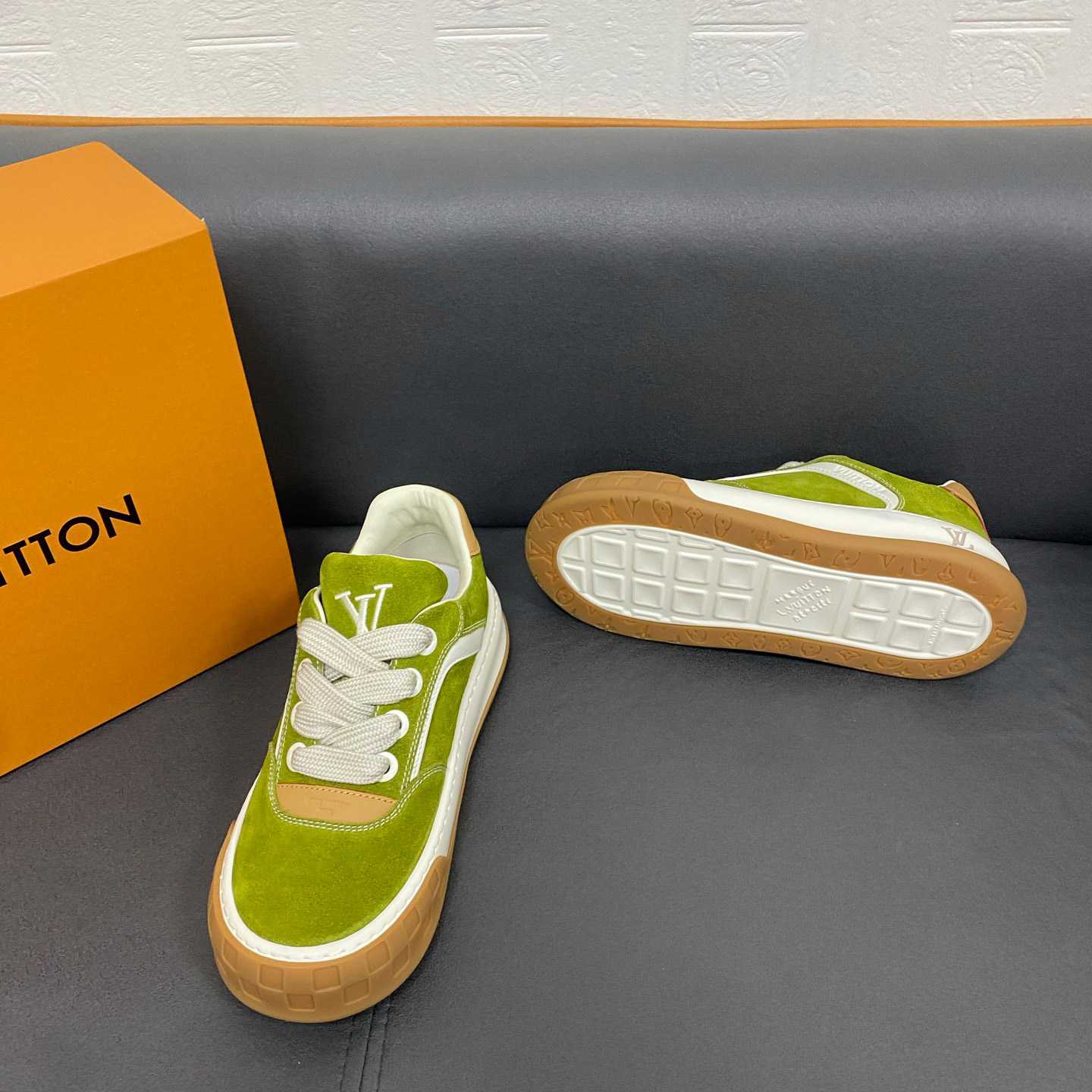 Louis Vuitton LV Tilted Sneaker 1AJTGX - DesignerGu