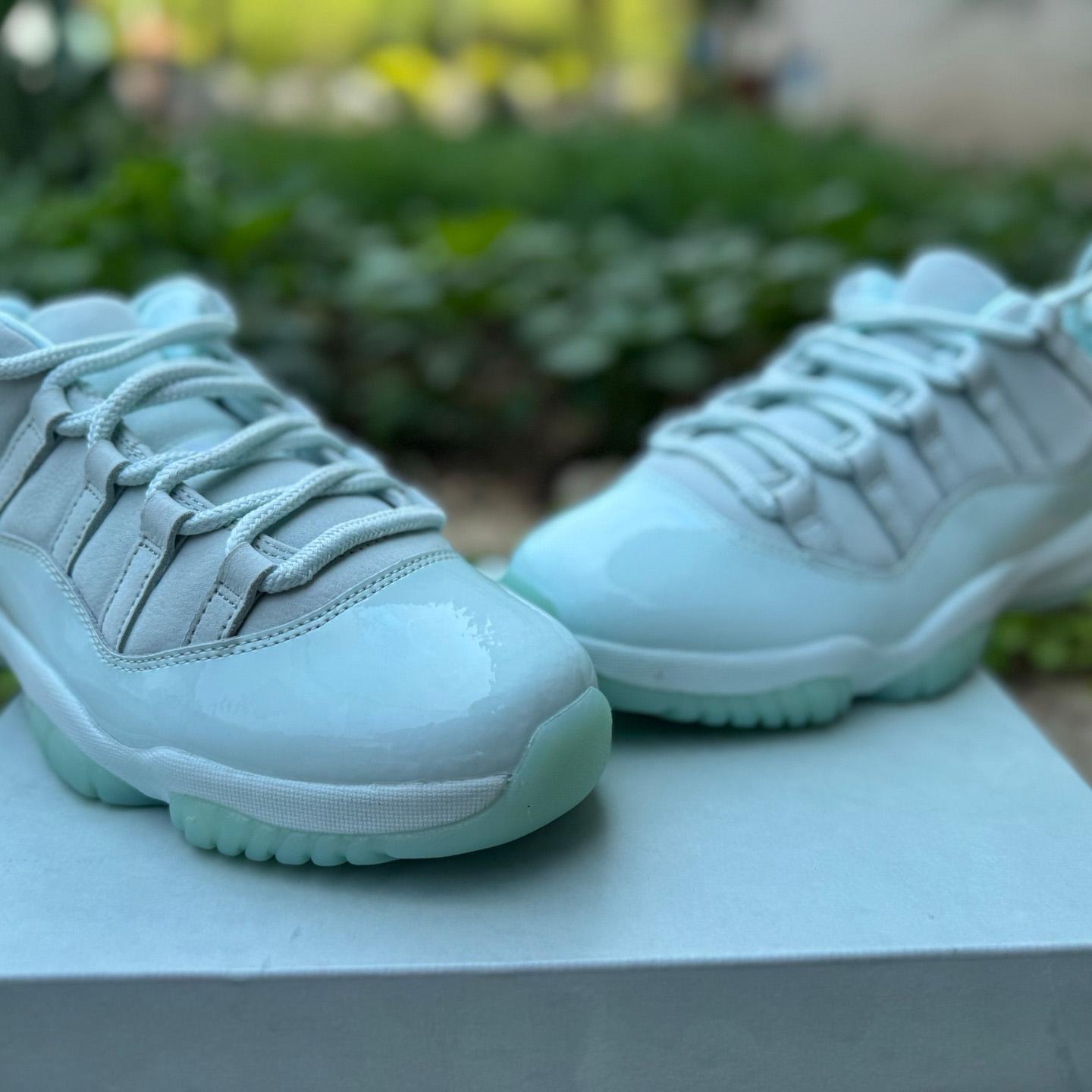 Jordan 11 Retro Low Lgloo  - DesignerGu