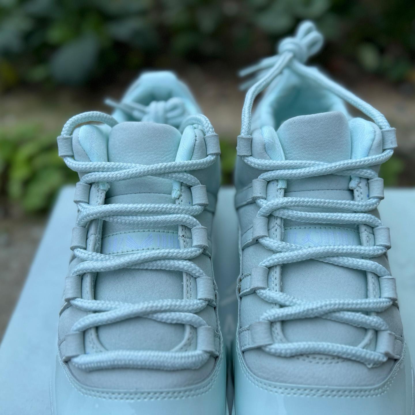 Jordan 11 Retro Low Lgloo  - DesignerGu