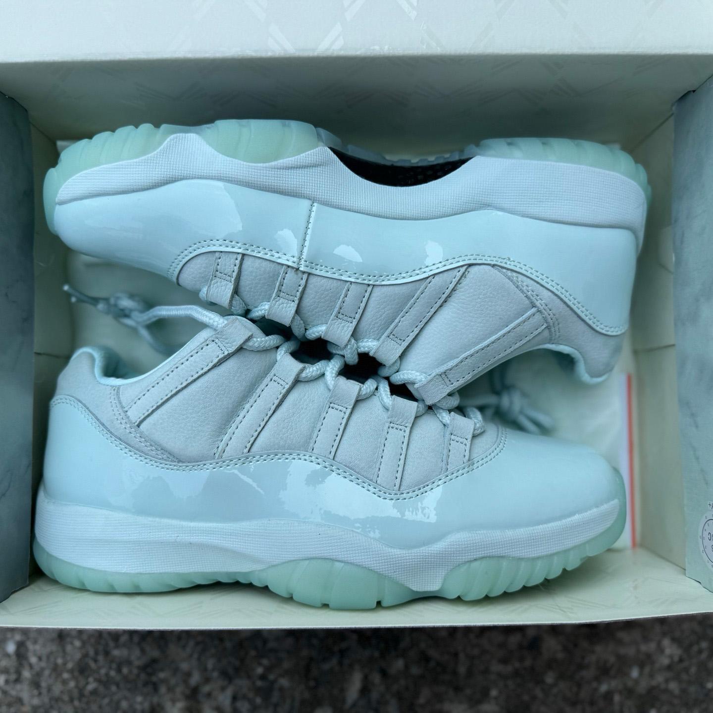 Jordan 11 Retro Low Lgloo  - DesignerGu