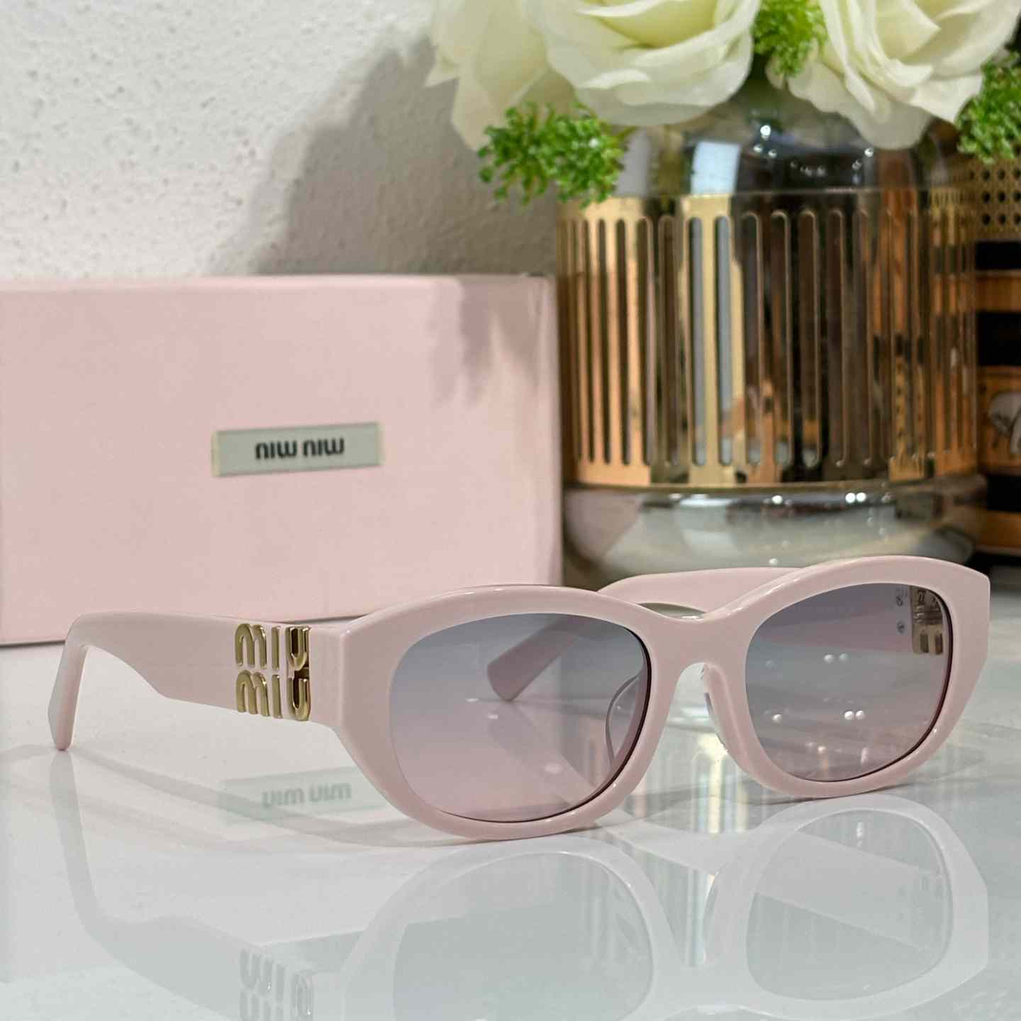 Miu Miu SUMA03 Sunglasses  - DesignerGu