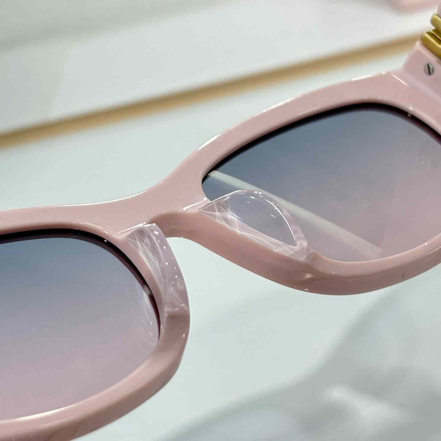 Miu Miu SUMA03 Sunglasses  - DesignerGu