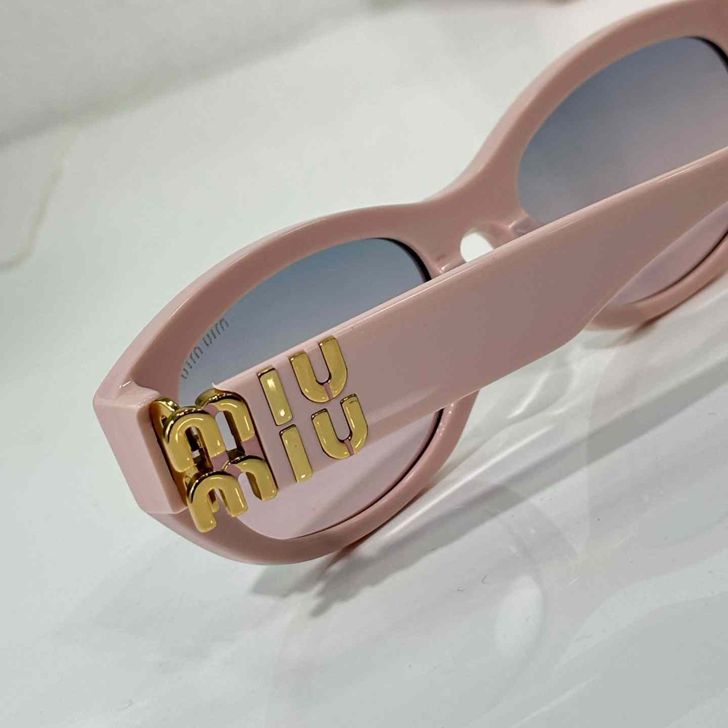 Miu Miu SUMA03 Sunglasses  - DesignerGu
