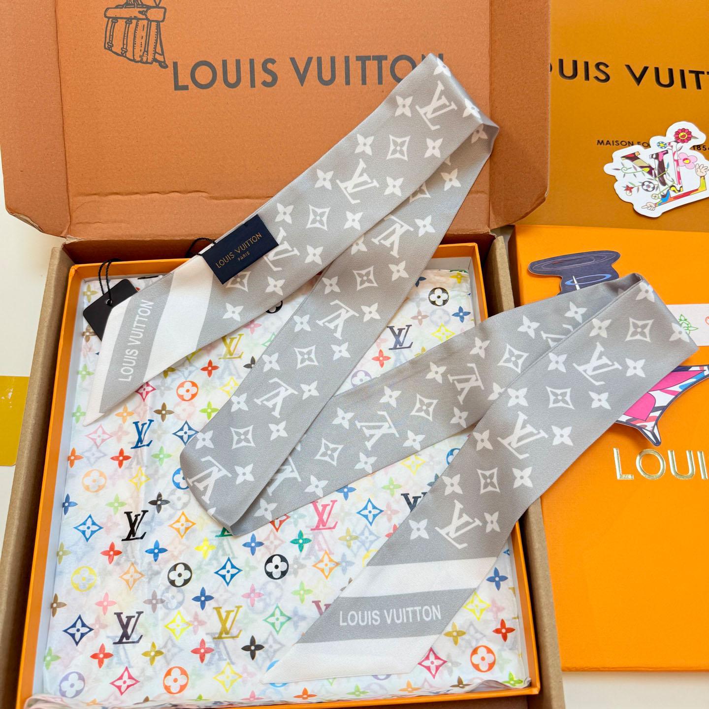 Louis Vuitton Monogram Silhouette BB Bandeau  - DesignerGu