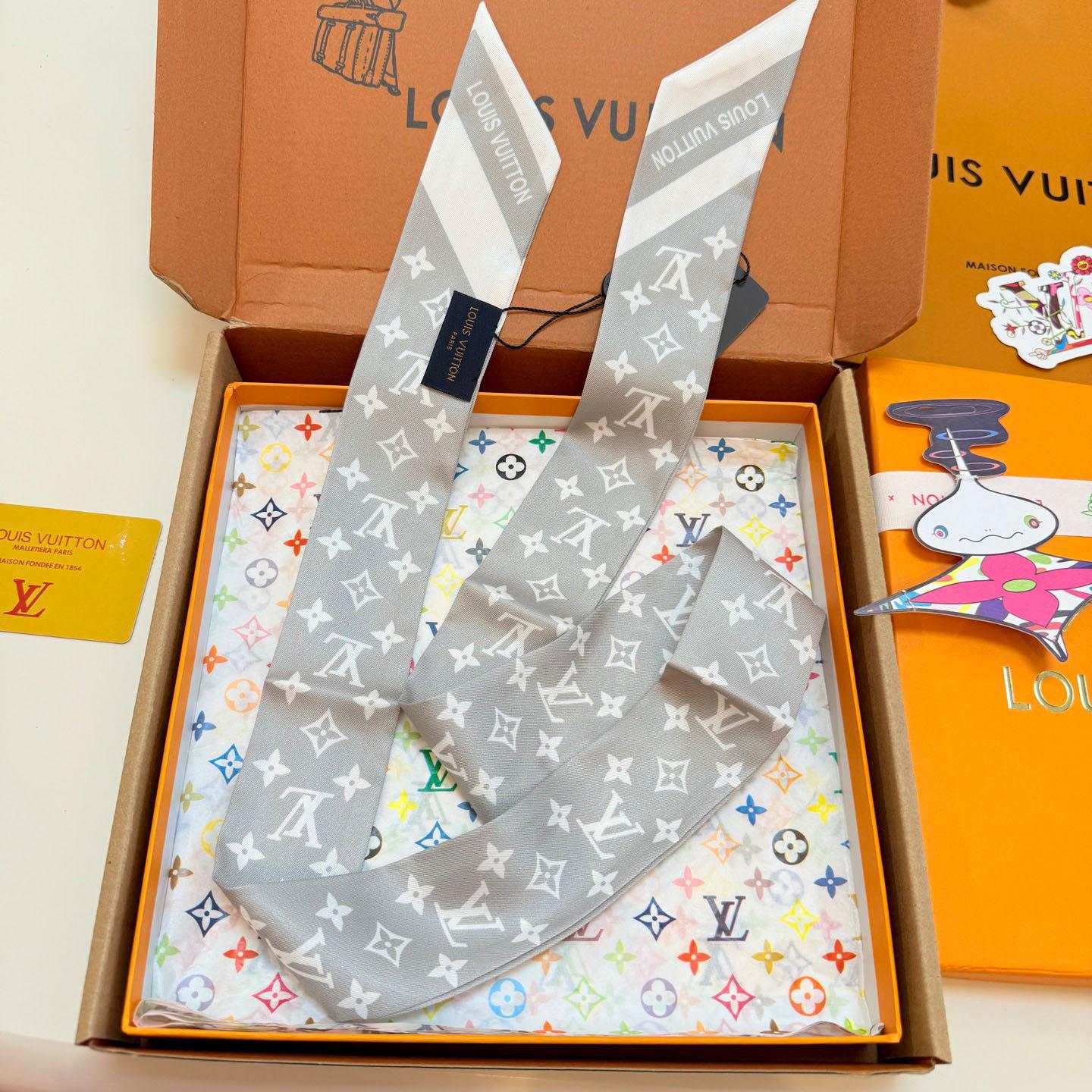 Louis Vuitton Monogram Silhouette BB Bandeau  - DesignerGu