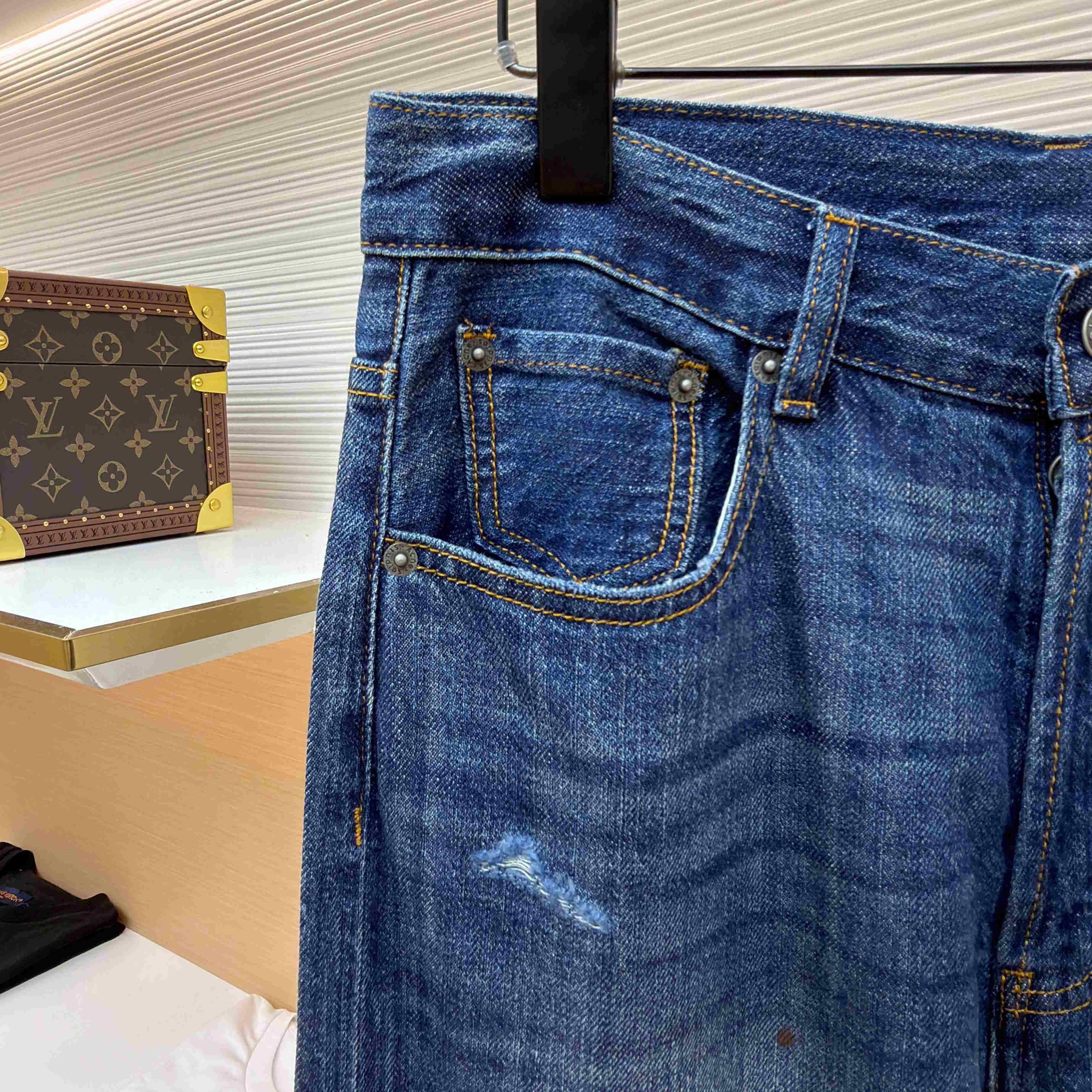 Acne Studios - Regular Fit Jeans - 2021M - DesignerGu