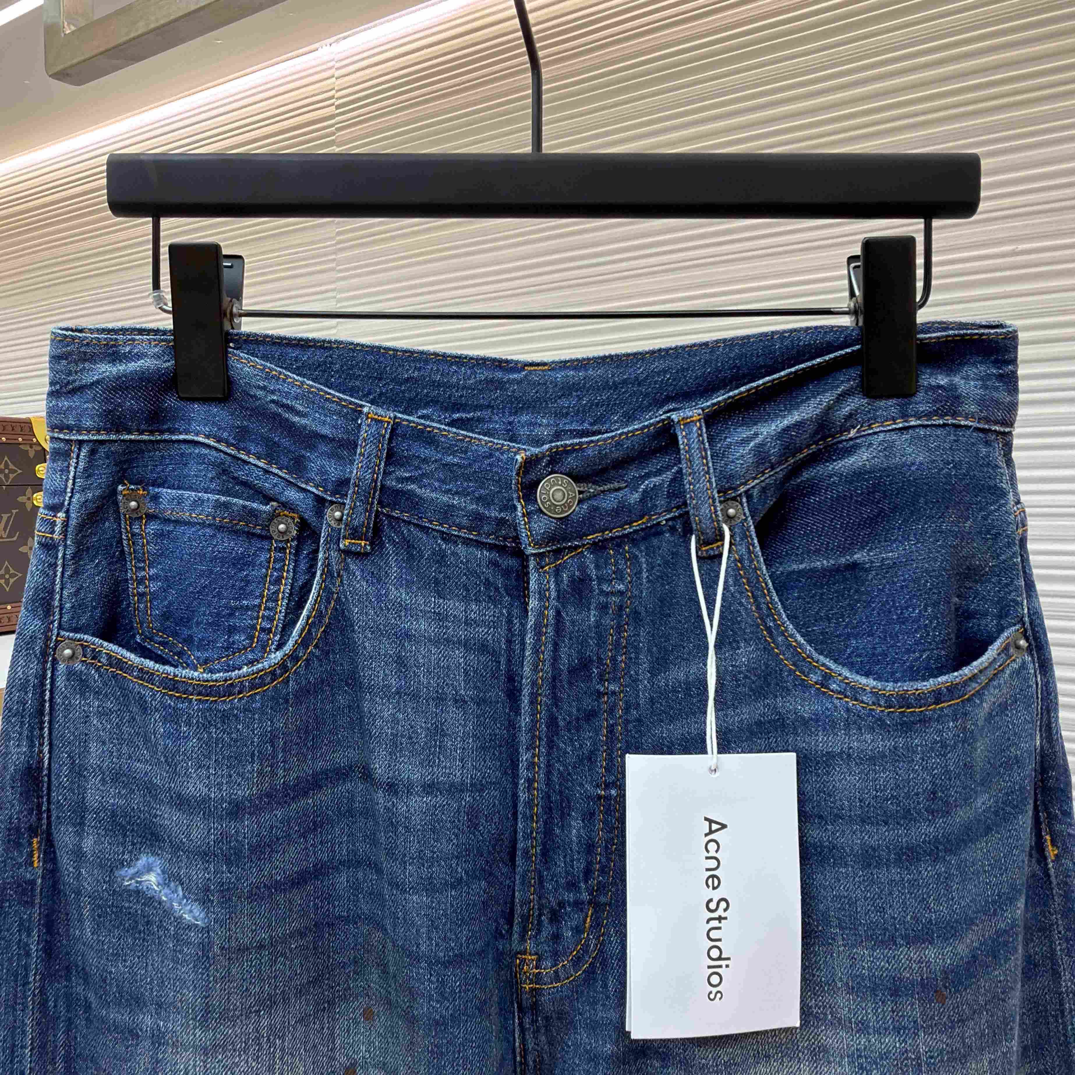 Acne Studios - Regular Fit Jeans - 2021M - DesignerGu