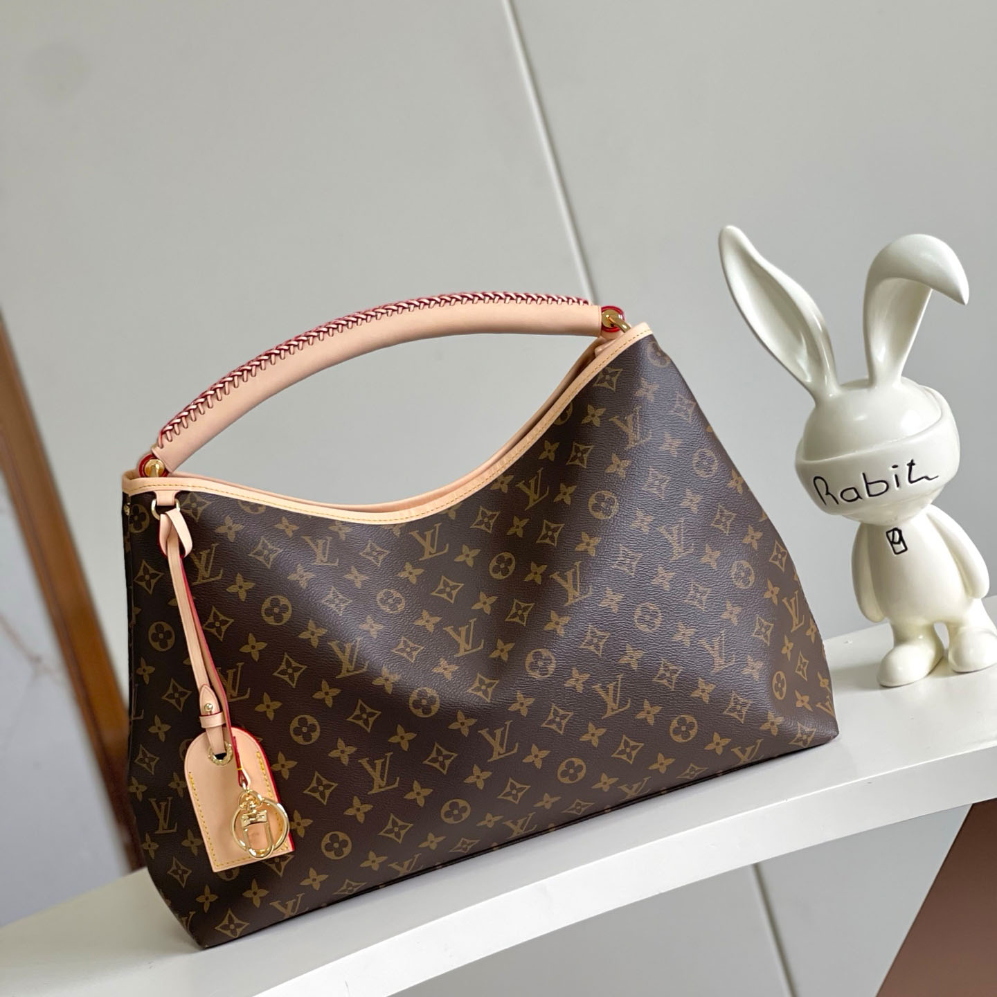 Louis Vuitton Again M25877 - DesignerGu