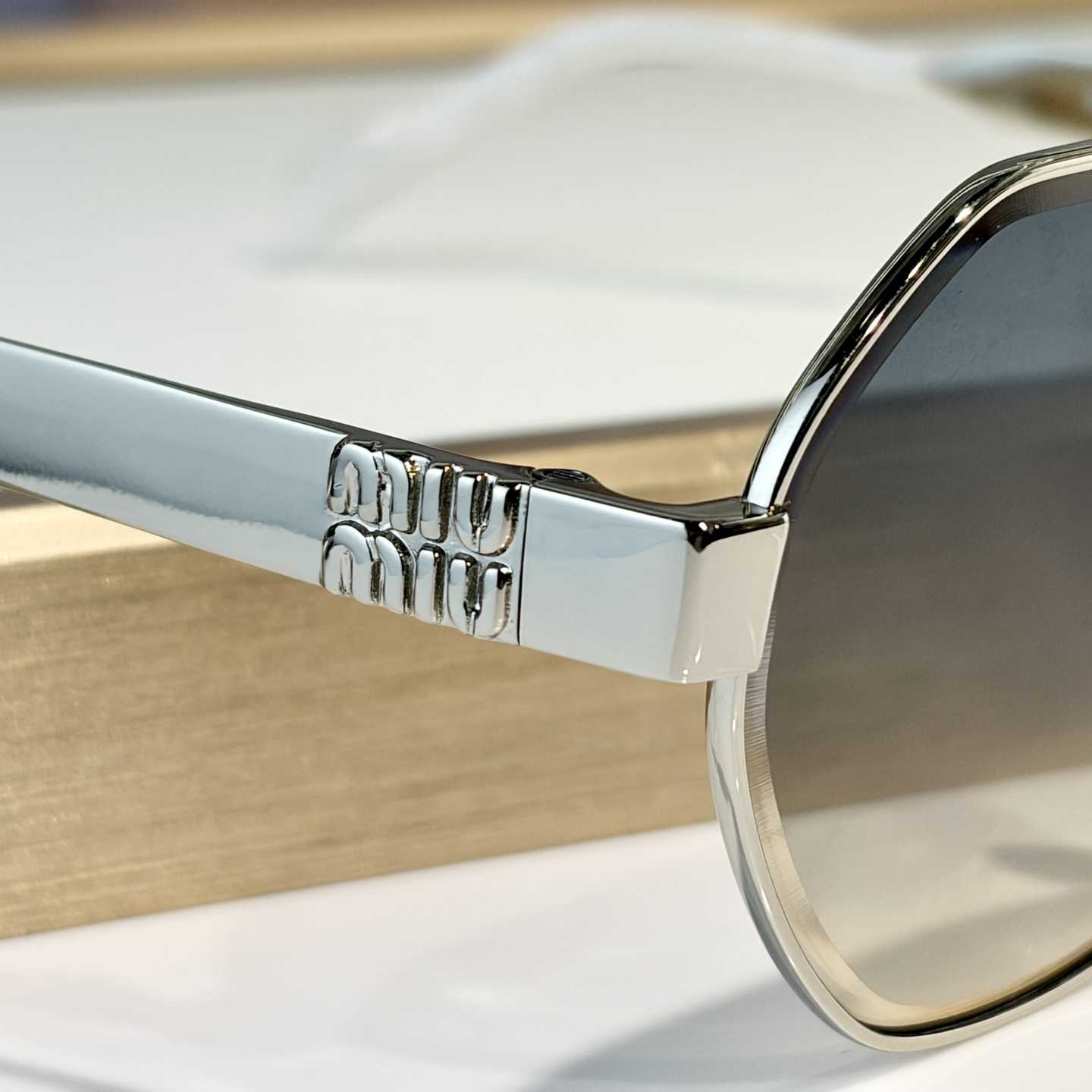 Miu Miu SMUB57S Sunglasses - DesignerGu