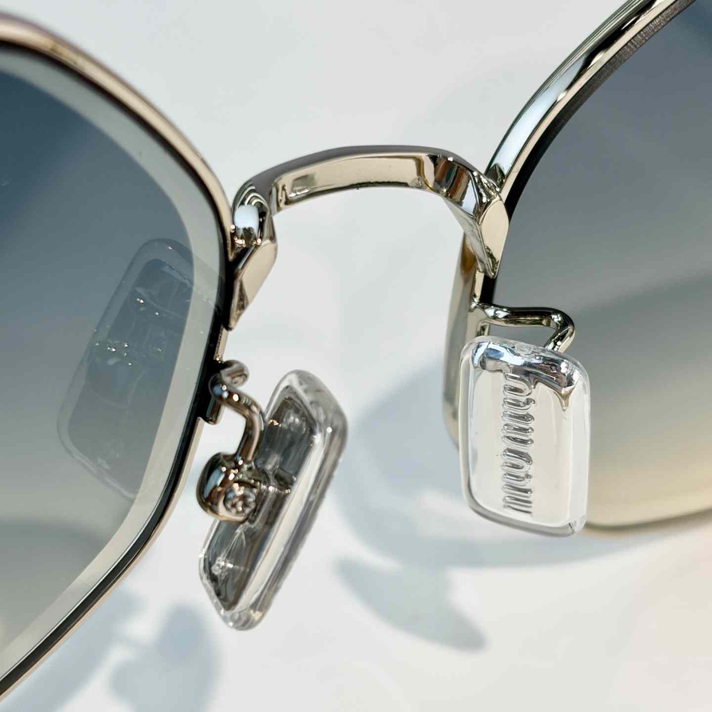 Miu Miu SMUB57S Sunglasses - DesignerGu