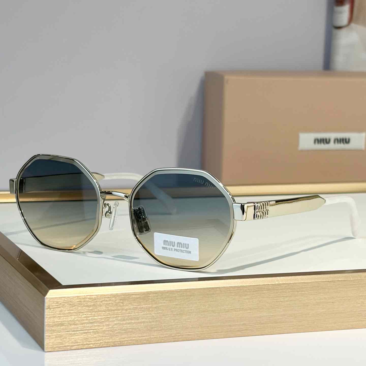 Miu Miu SMUB57S Sunglasses - DesignerGu