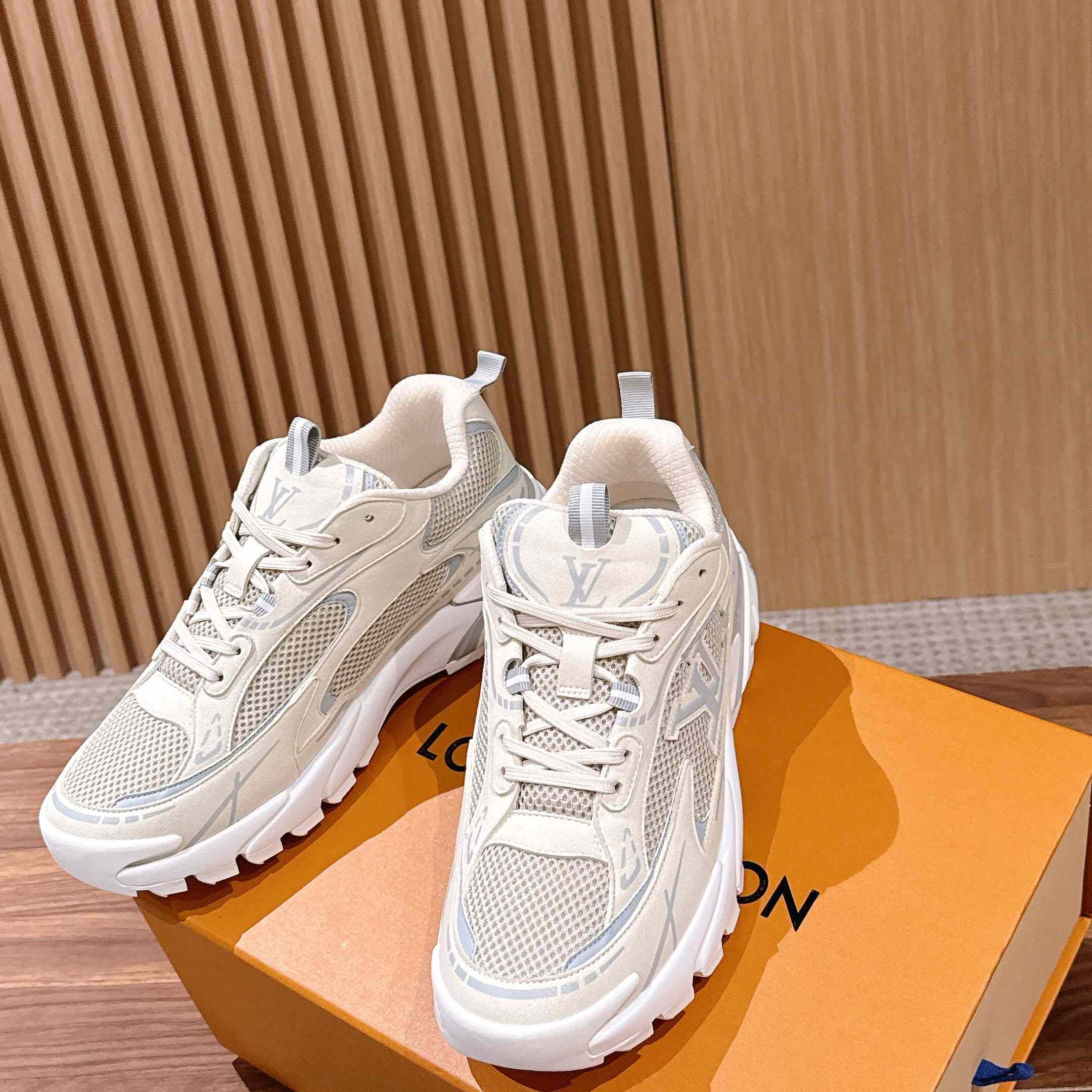 Louis Vuitton LV Tatic Runner Sneaker 1AKC33 - DesignerGu