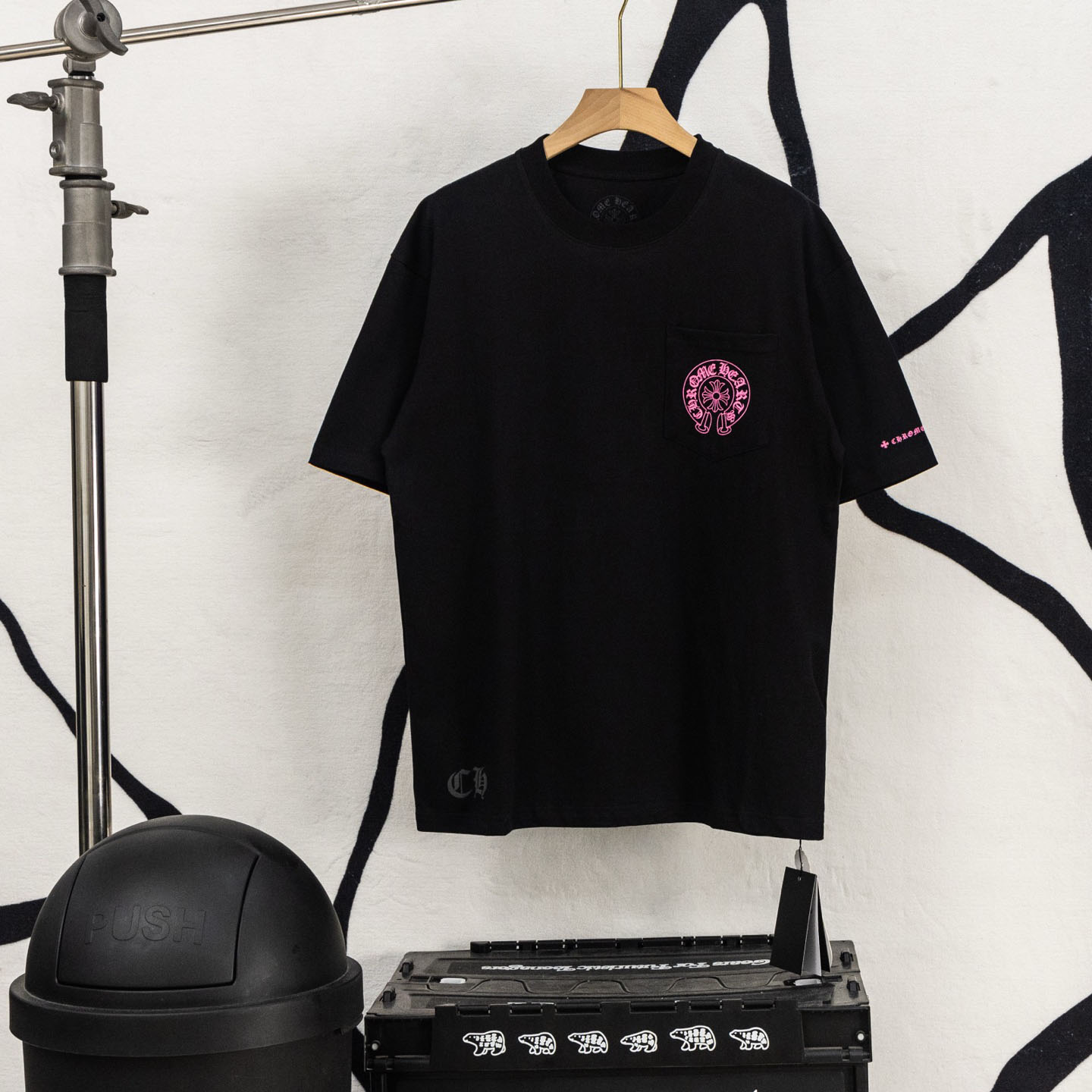 Chrome Hearts Horseshoe Print T-Shirt 'Black/Pink' - DesignerGu