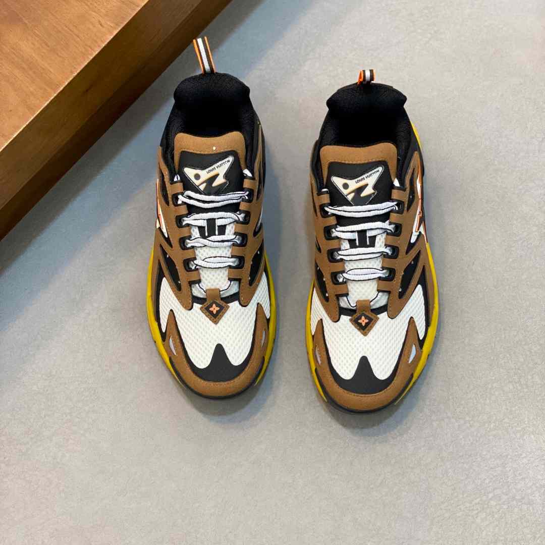 Louis Vuitton  Runner Tatic Sneaker  - DesignerGu