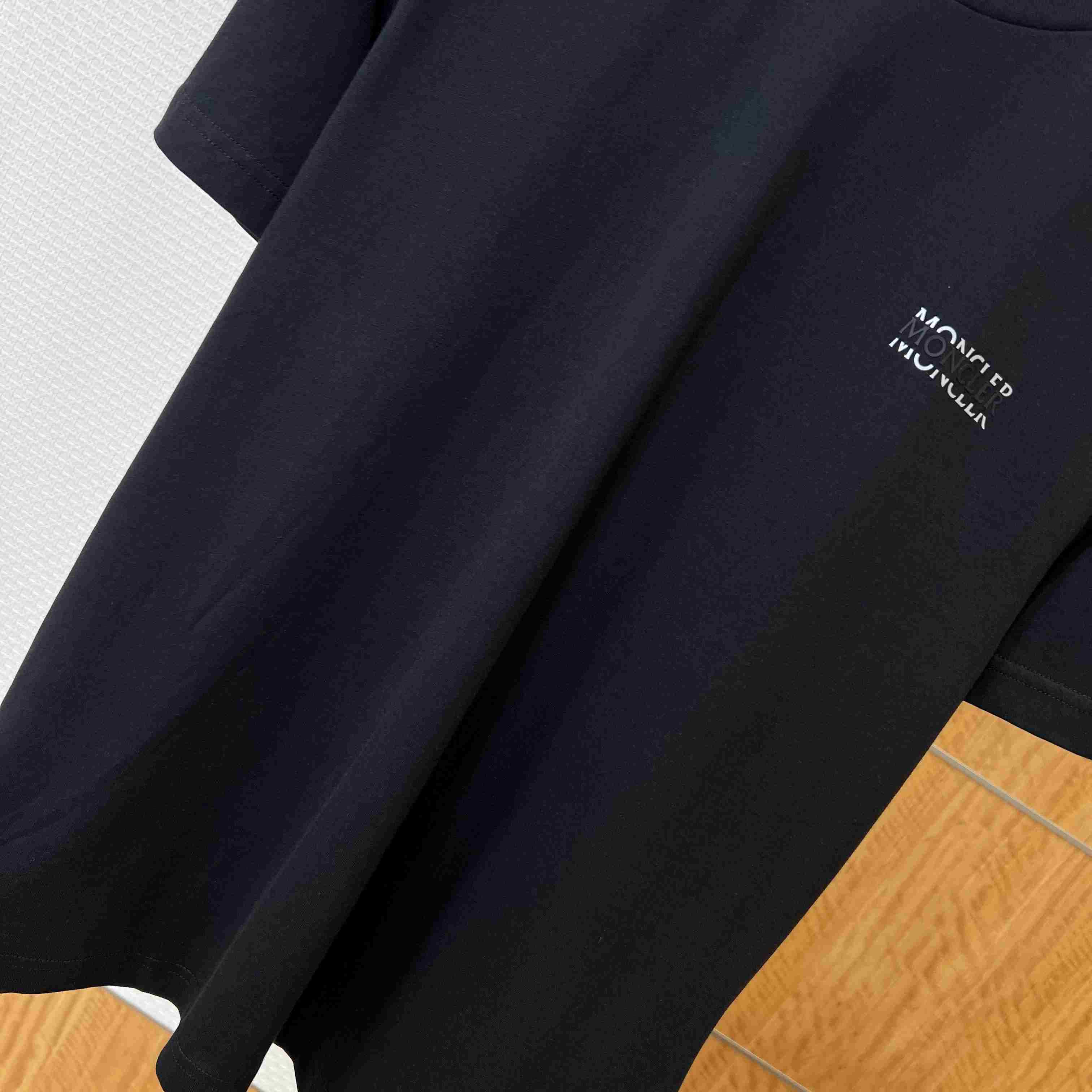 Moncler Logo Cotton T-shirt - DesignerGu