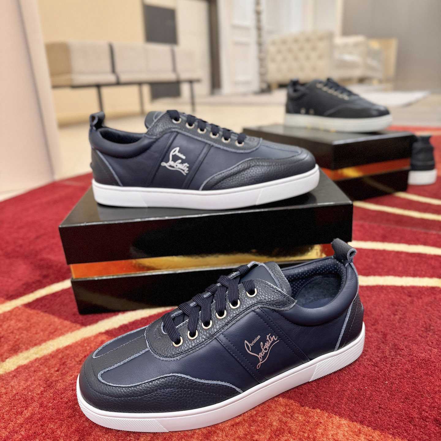 Christian Louboutin Retero Sneakers - DesignerGu