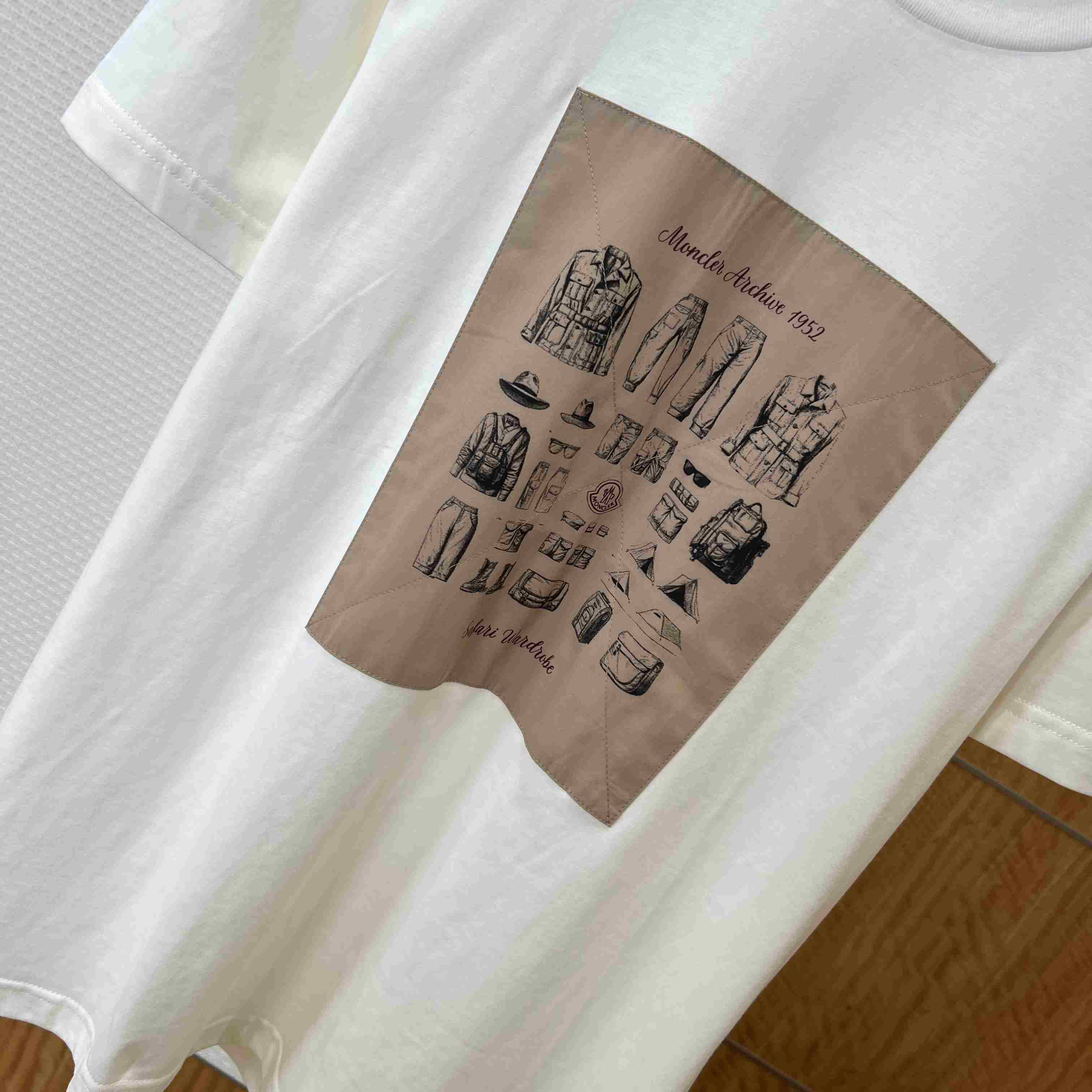 Moncler  Safari Wardrobe-Print Cotton T-Shirt - DesignerGu