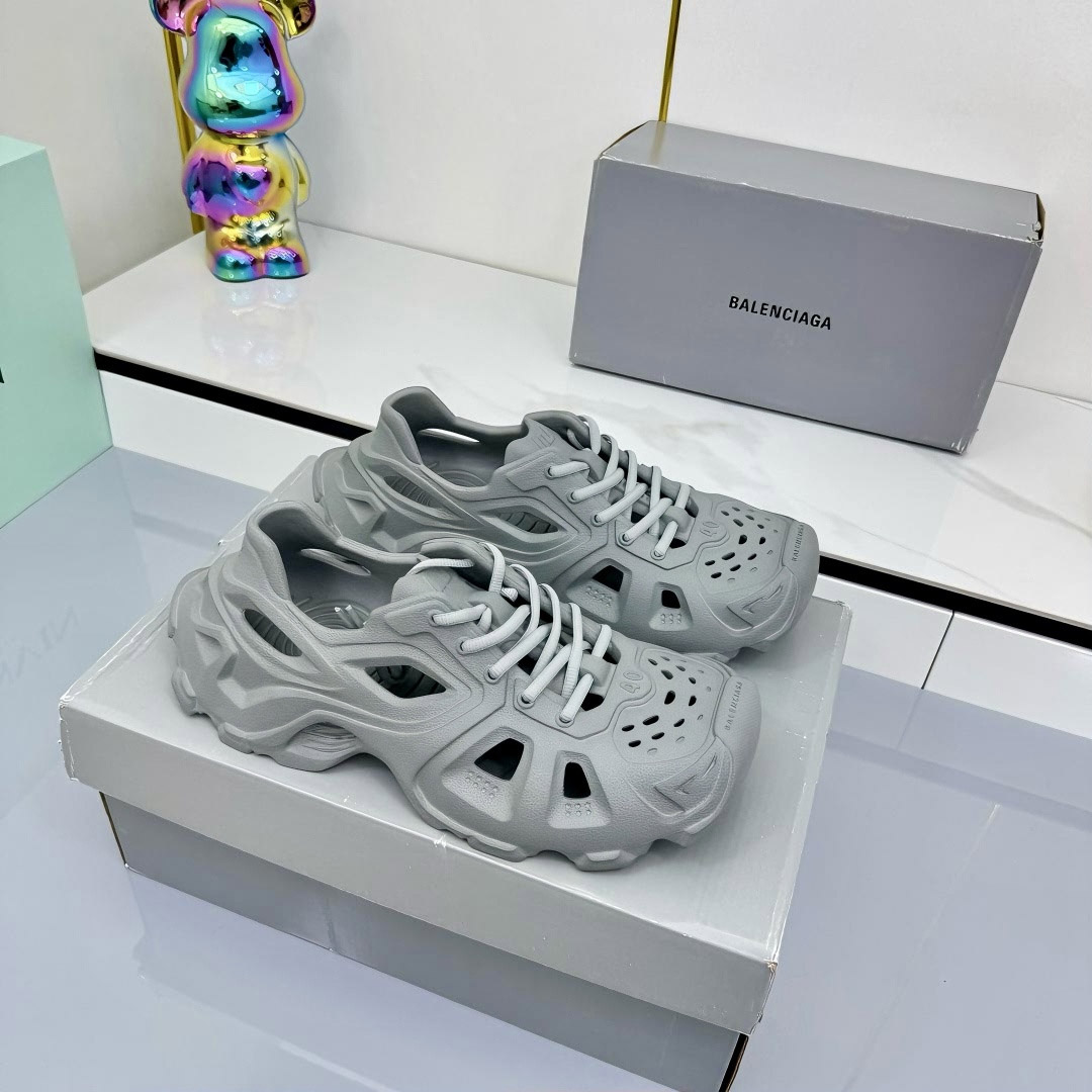 Balenciaga HD Lace-Up Sneakers - DesignerGu
