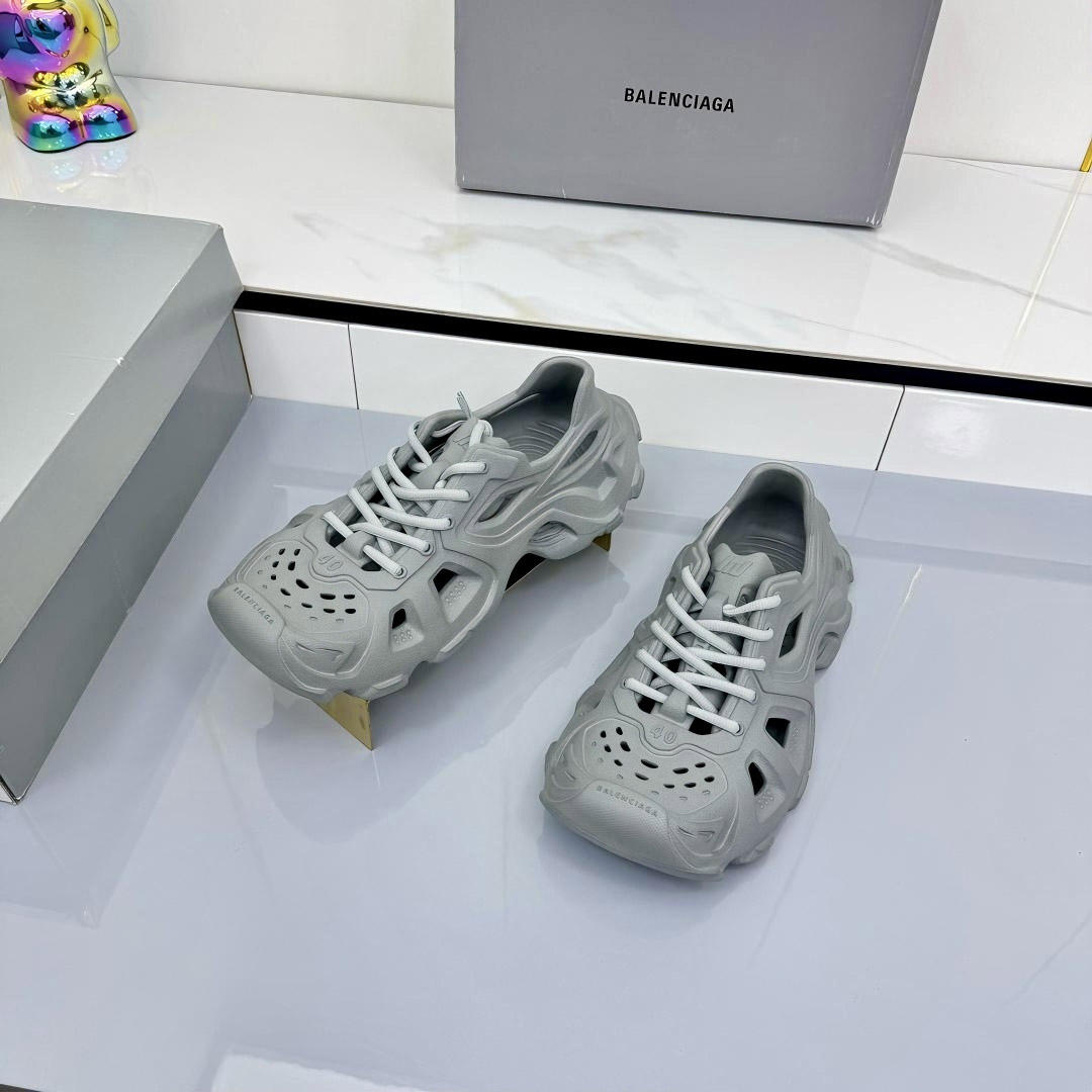 Balenciaga HD Lace-Up Sneakers - DesignerGu