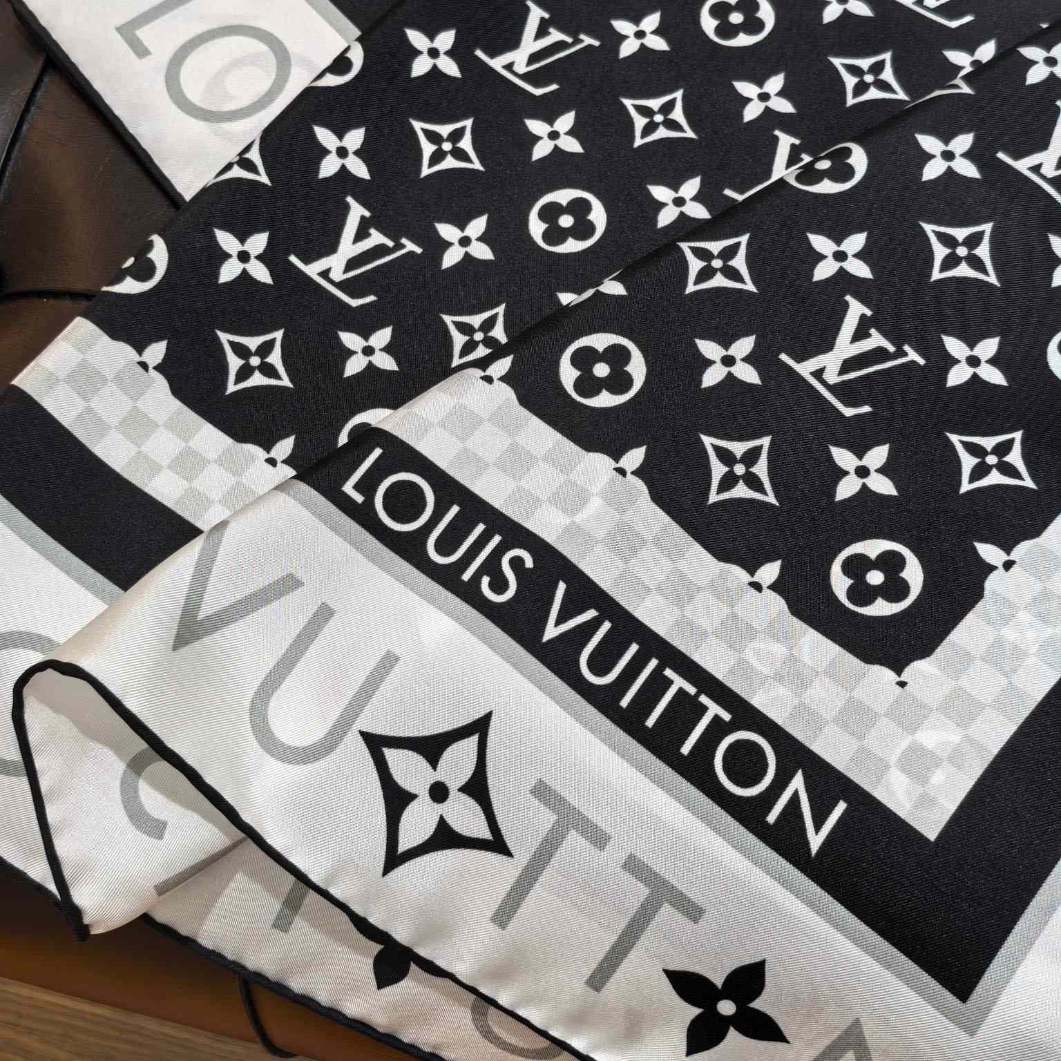 Louis Vuitton Monogram Infinity Square 90 M79893 - DesignerGu