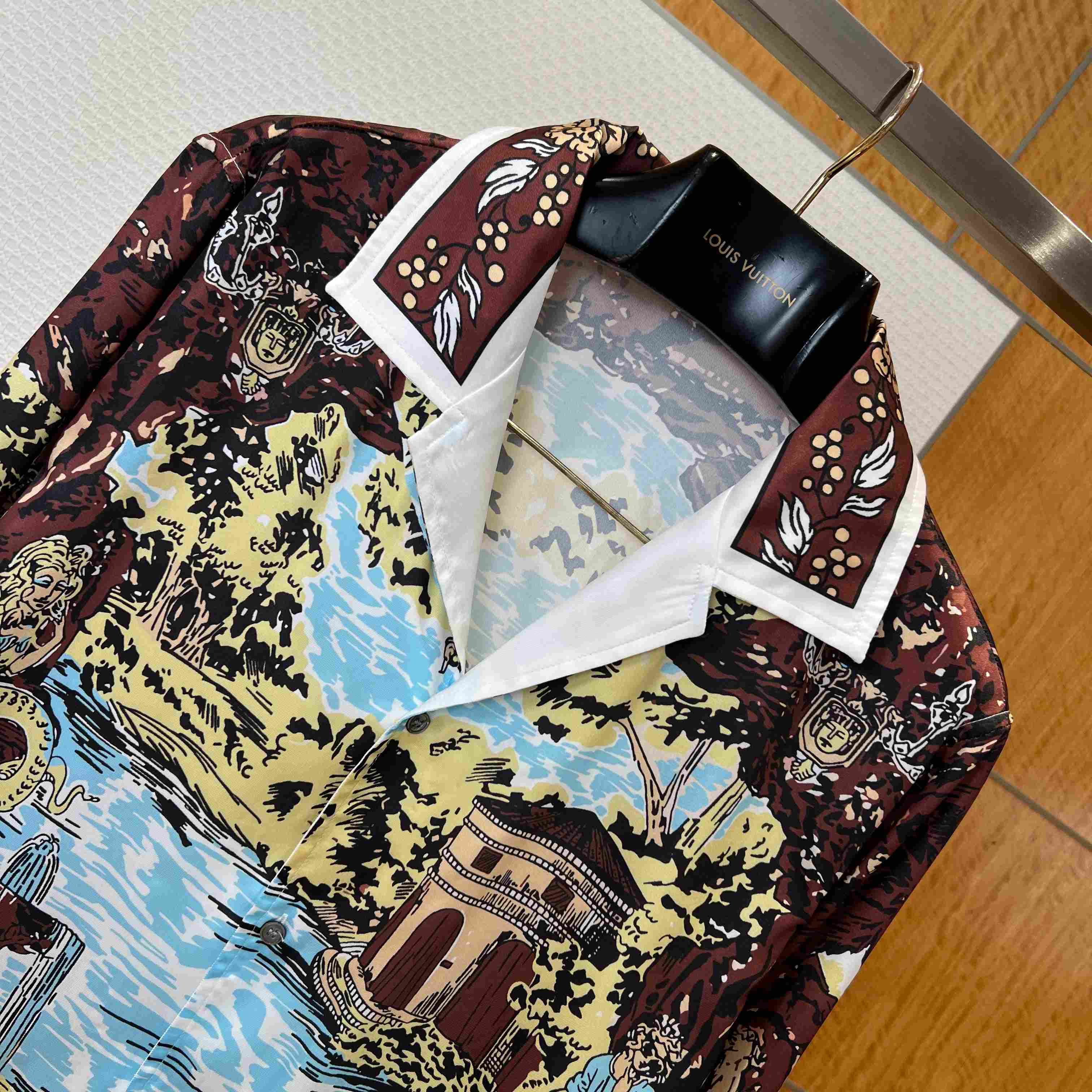 Versace Printed Silk Twill Slim Shirt - DesignerGu