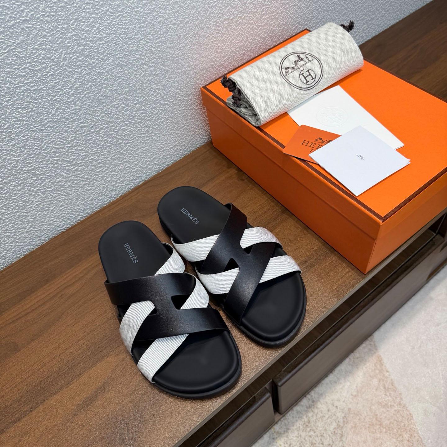 Hermes Kazimir Sandal - DesignerGu