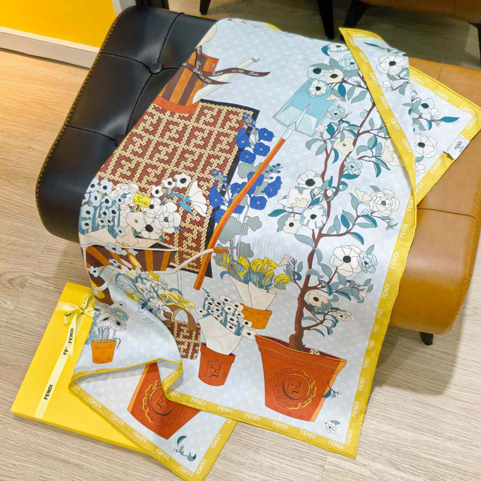 Fendi Gardening Foulard - DesignerGu