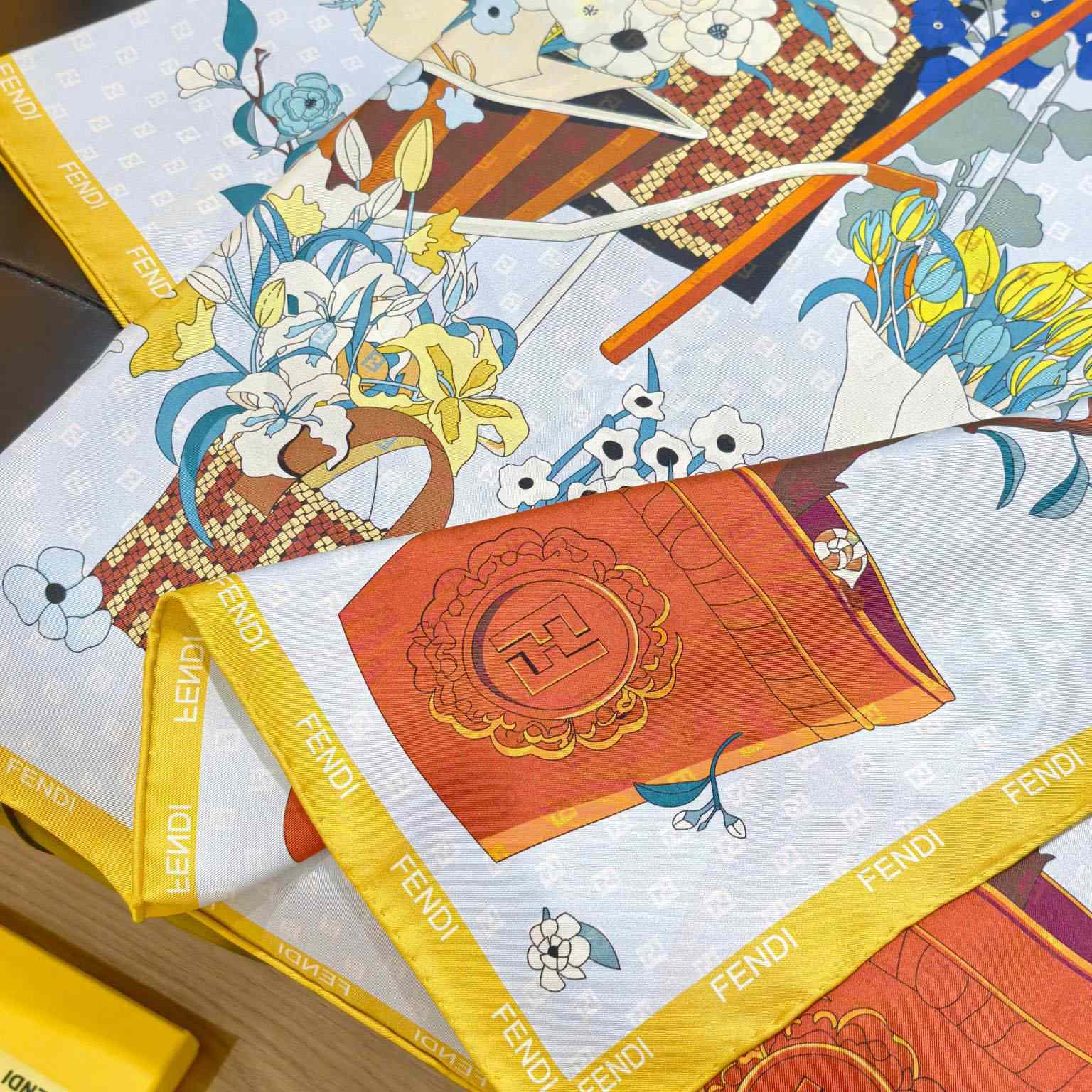 Fendi Gardening Foulard - DesignerGu