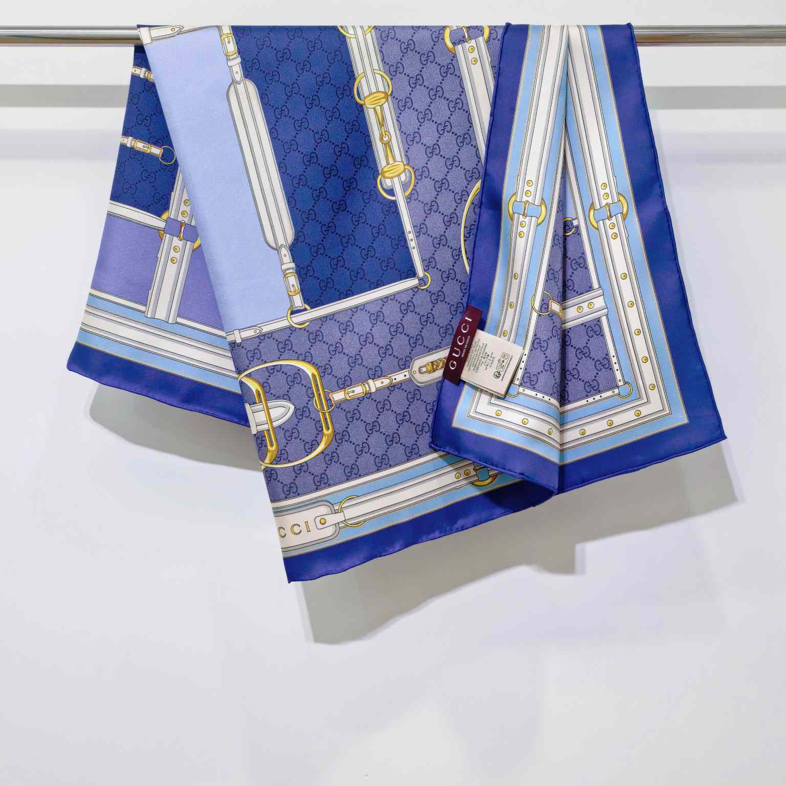 Gucci Printed Silk Twill Carré - DesignerGu