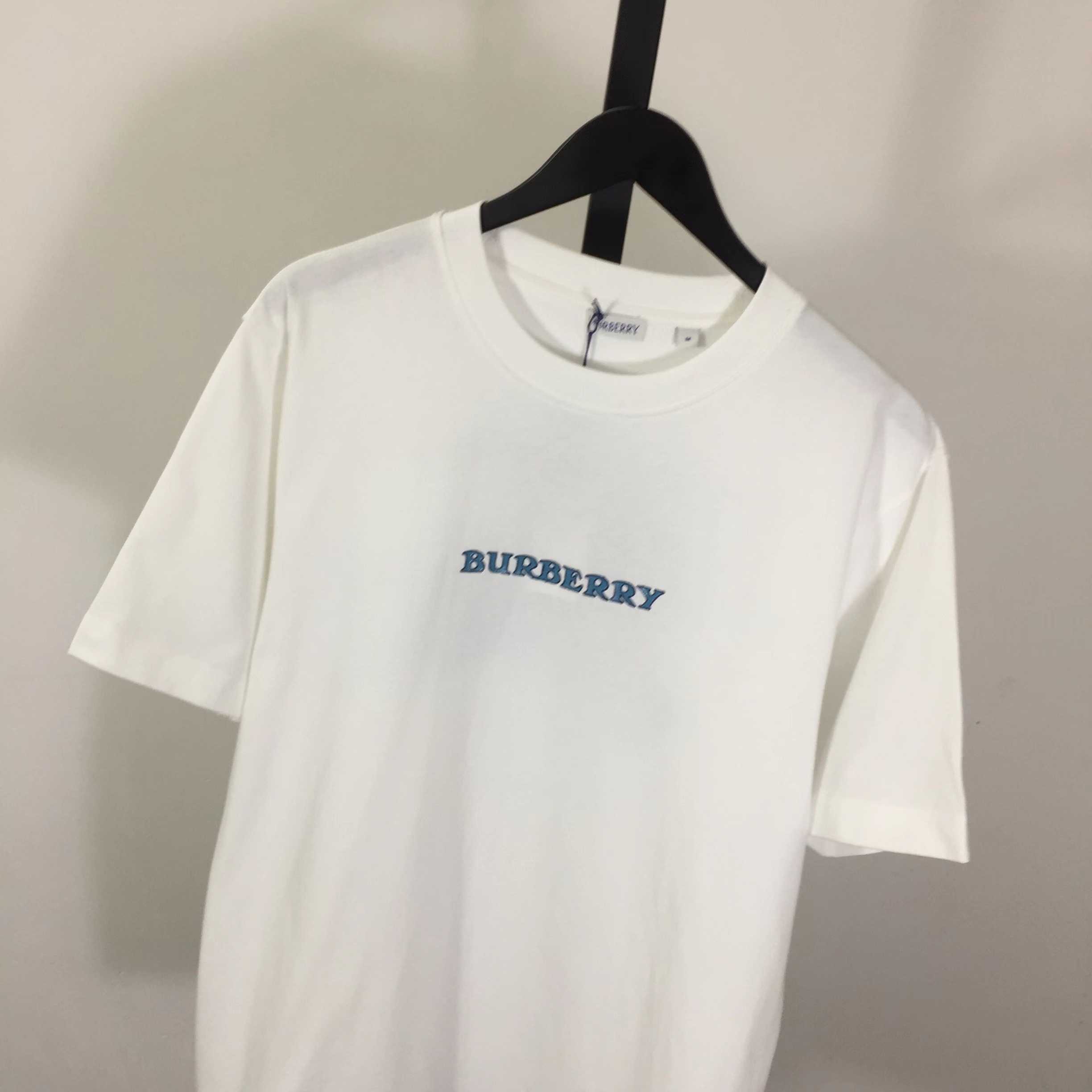 Burberry Heritage Logo Cotton T-shirt - DesignerGu
