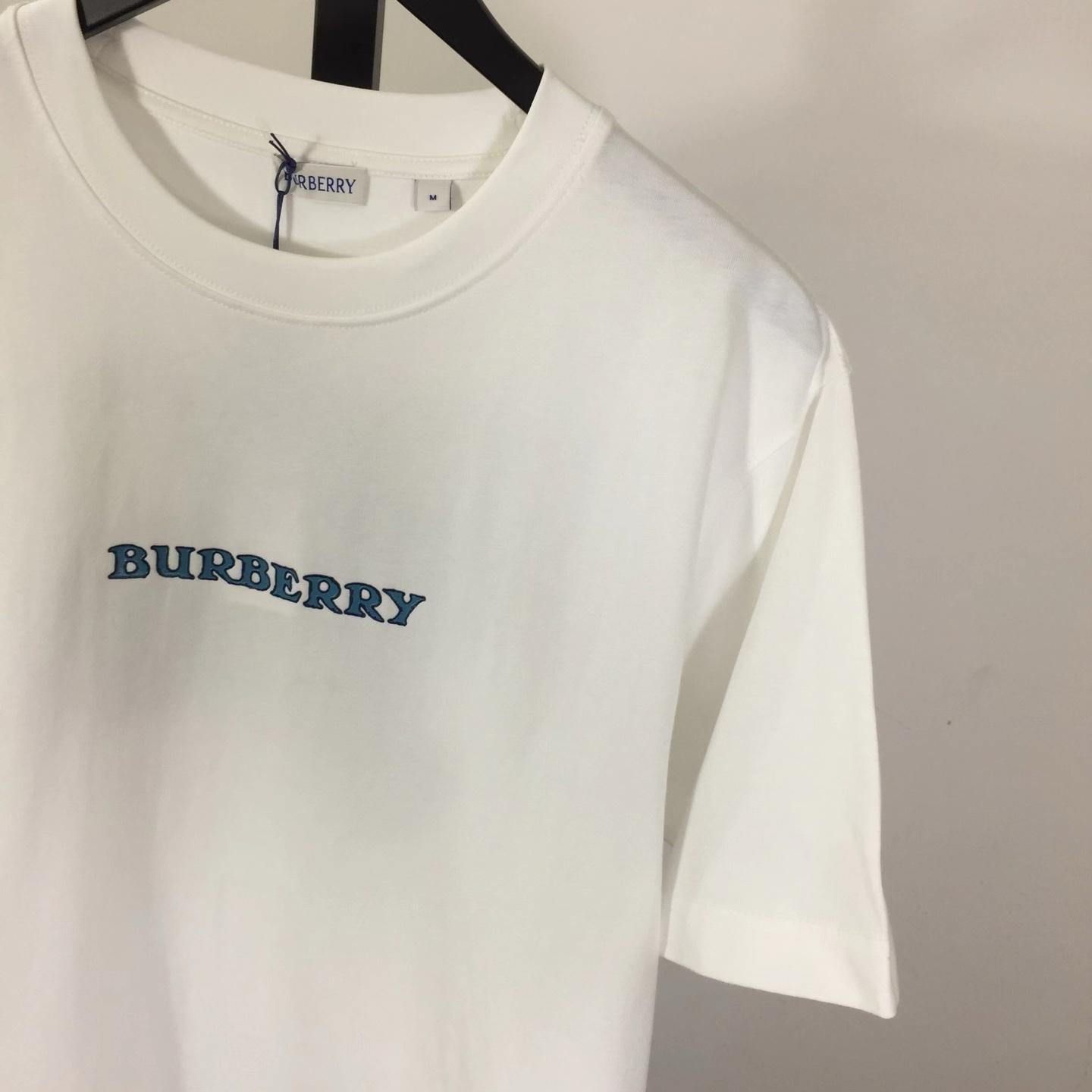Burberry Heritage Logo Cotton T-shirt - DesignerGu