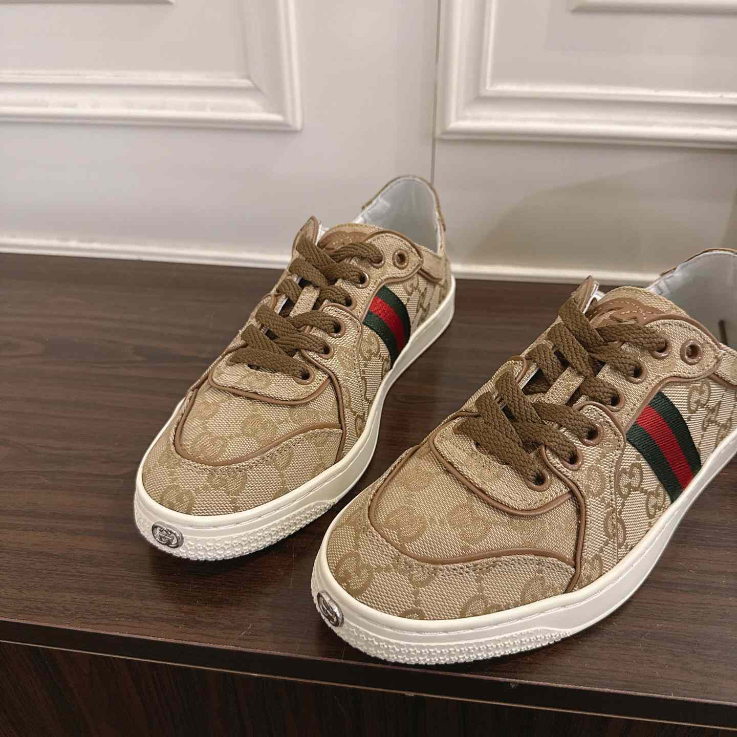 Gucci Stretch Low-Top Sneaker - DesignerGu