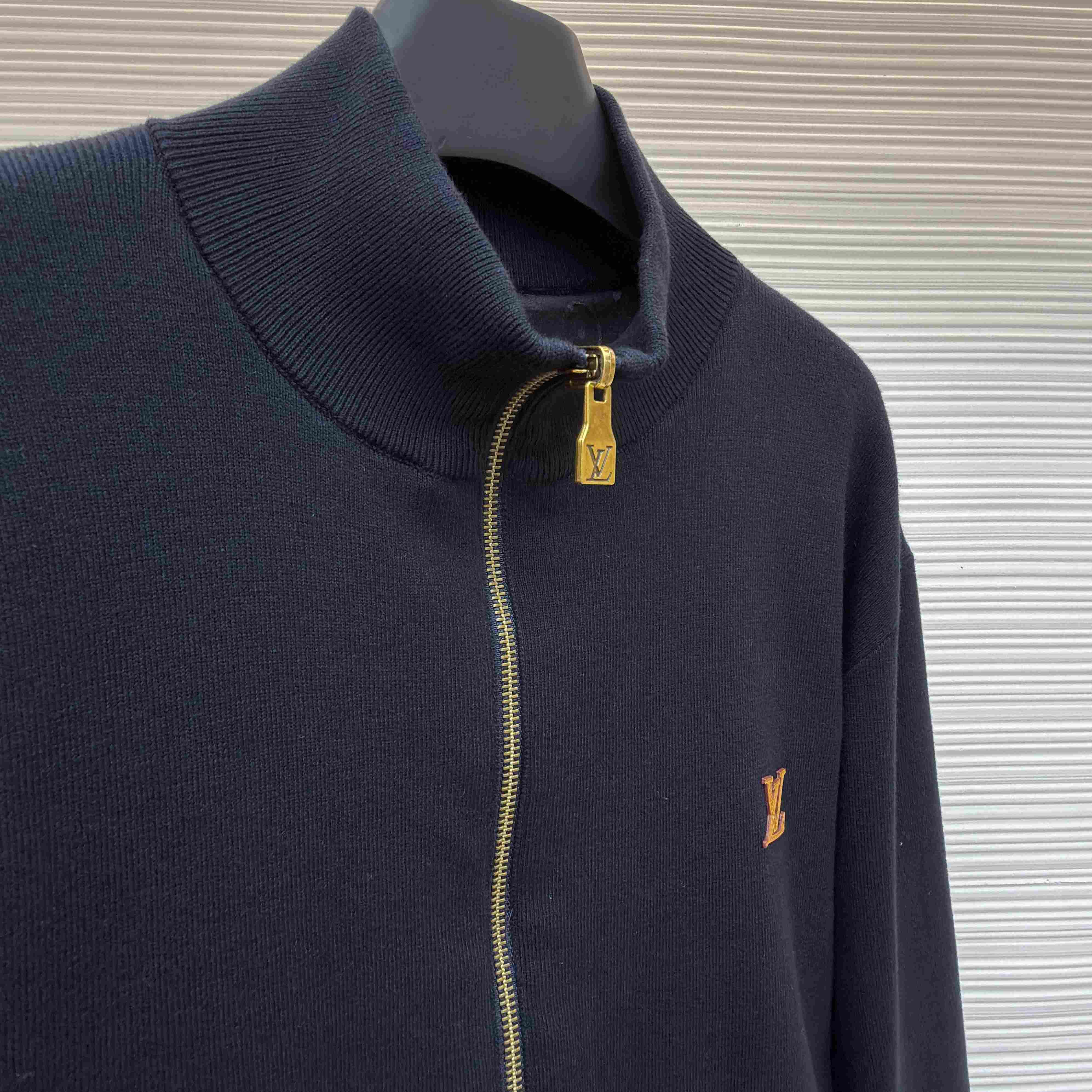 Louis Vuitton Reversible Nylon Hybrid Track Top 1AK72W - DesignerGu