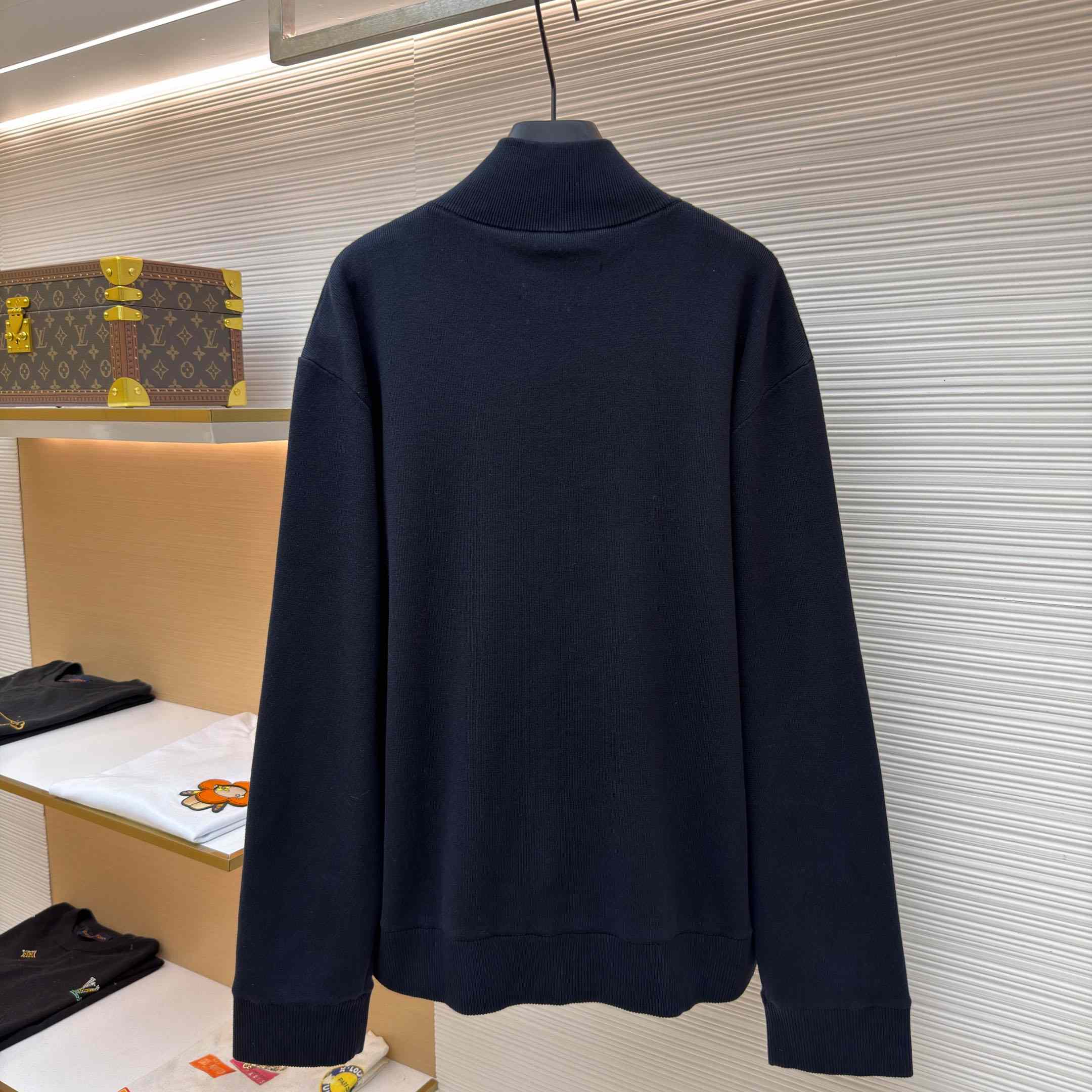 Louis Vuitton Reversible Nylon Hybrid Track Top 1AK72W - DesignerGu