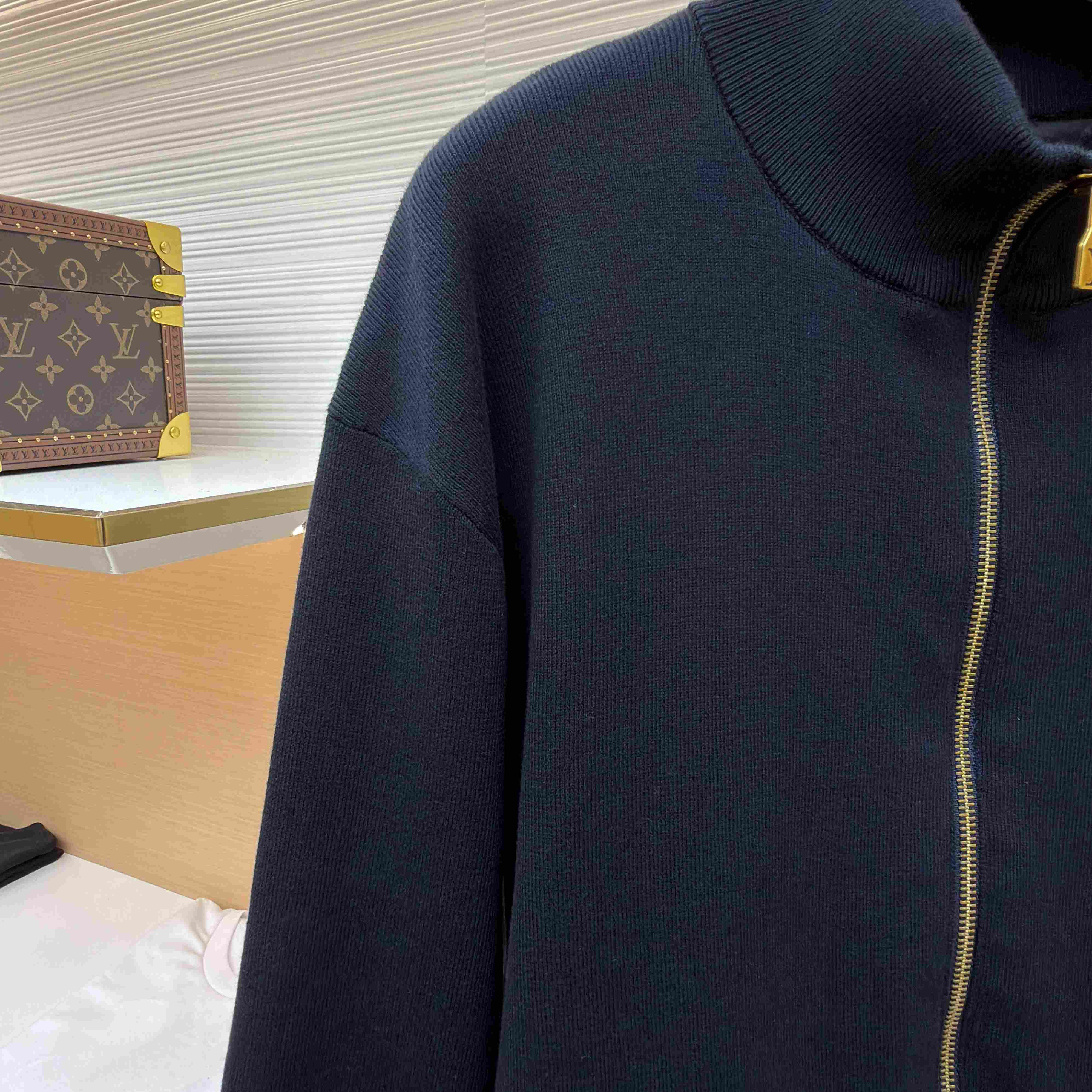 Louis Vuitton Reversible Nylon Hybrid Track Top 1AK72W - DesignerGu