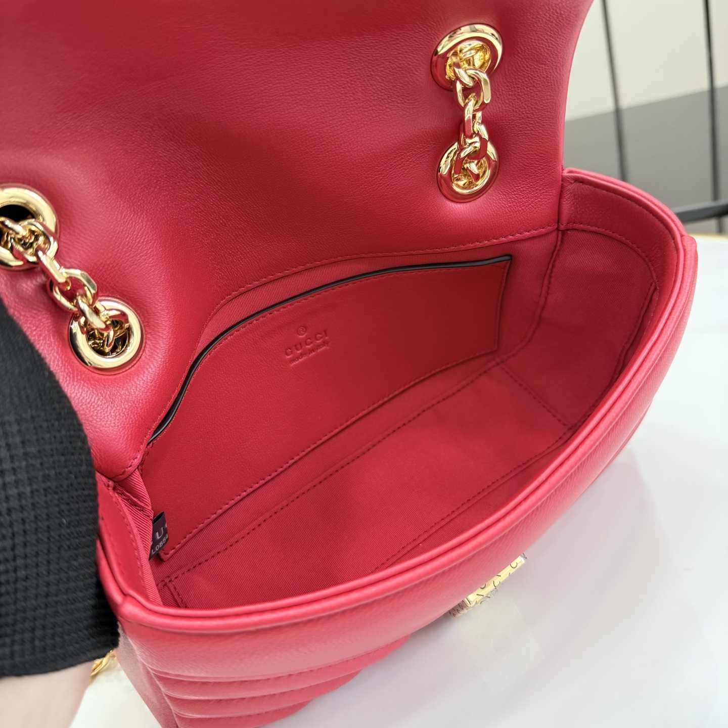 Gucci GG Marmont Small Shoulder Bag - DesignerGu