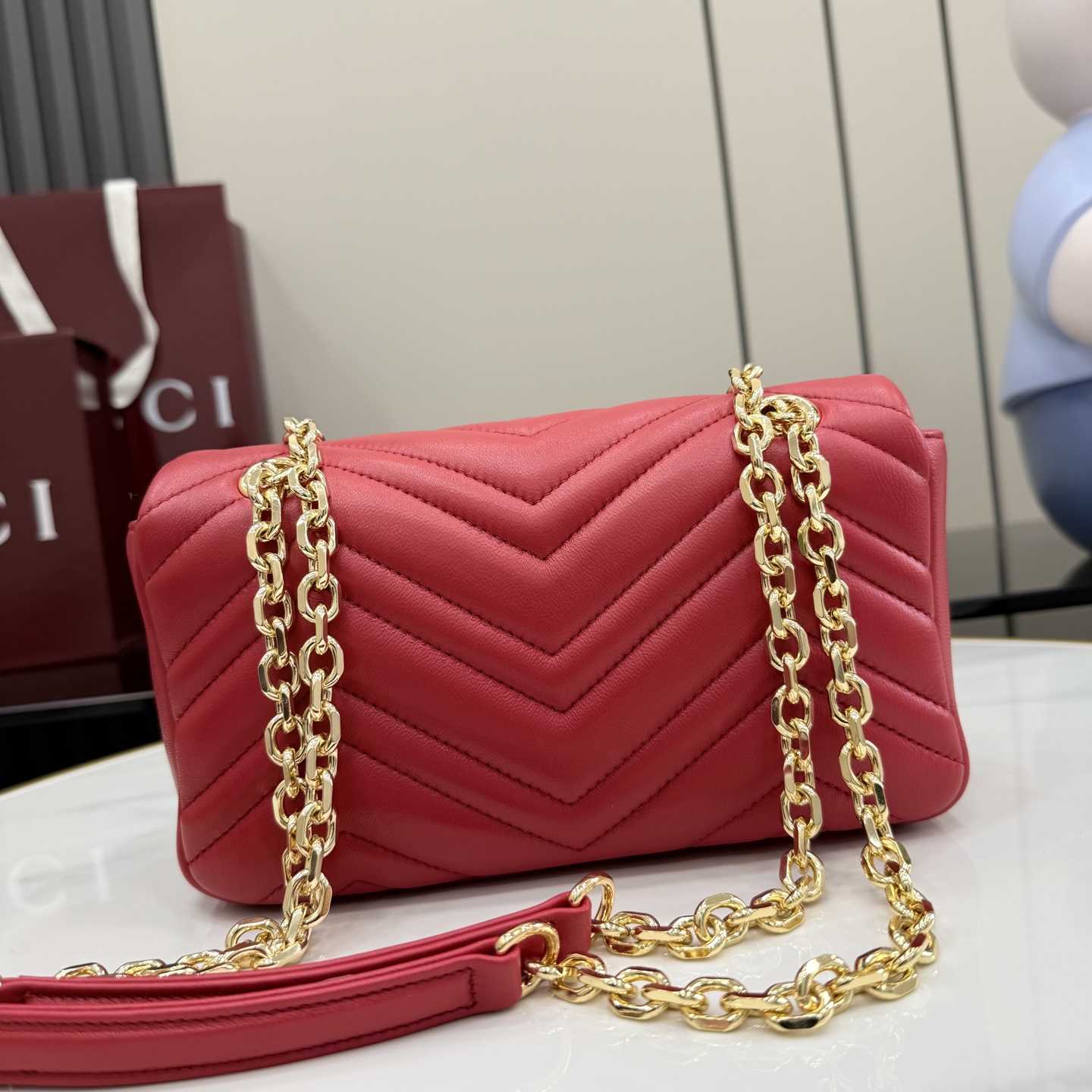 Gucci GG Marmont Small Shoulder Bag - DesignerGu