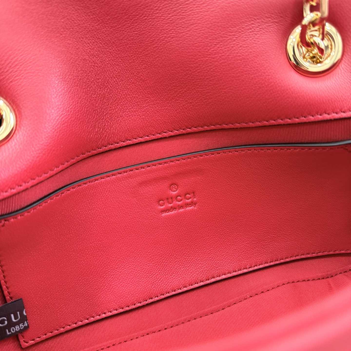 Gucci GG Marmont Small Shoulder Bag - DesignerGu