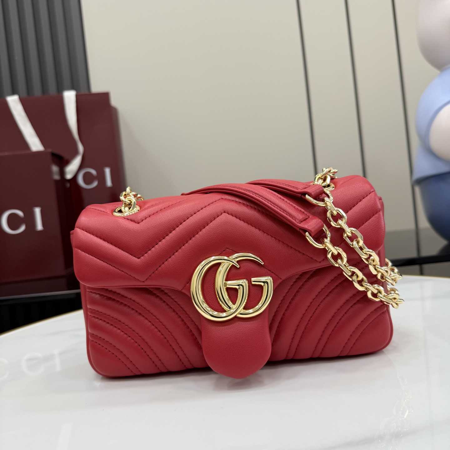 Gucci GG Marmont Small Shoulder Bag - DesignerGu
