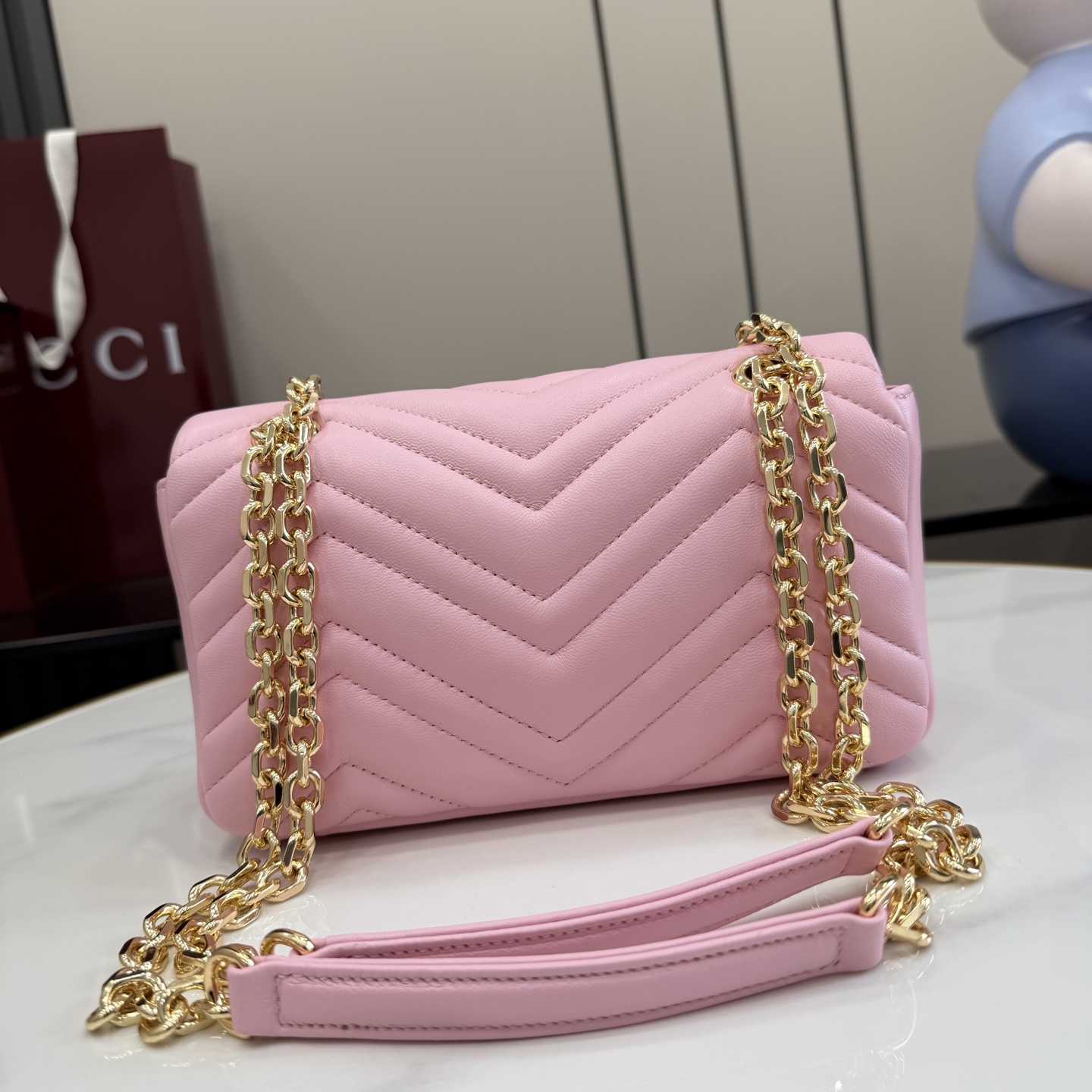 Gucci GG Marmont Small Shoulder Bag - DesignerGu