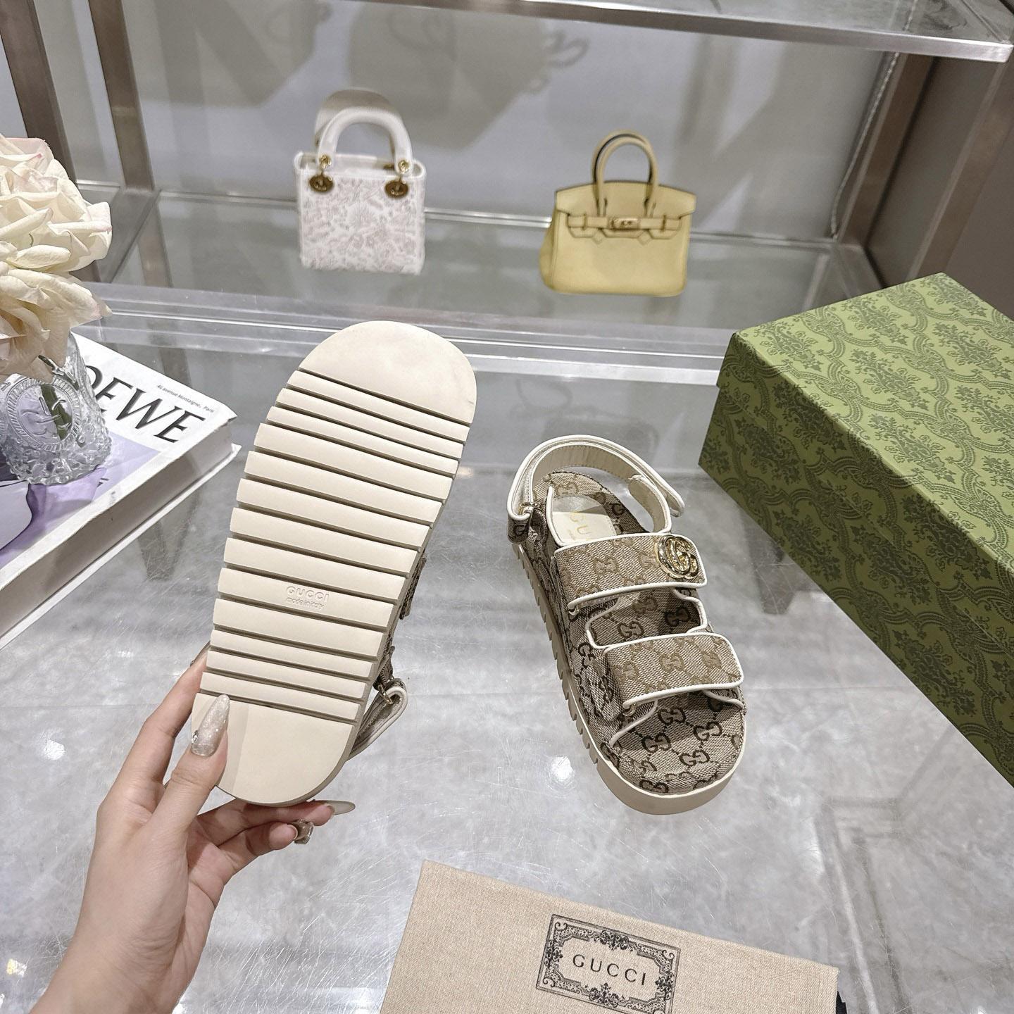 Gucci Sandal With Double G - DesignerGu