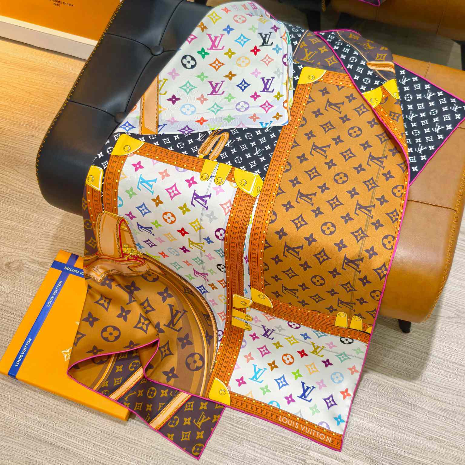 Louis Vuitton LV x TM Monogram Multicolor Collector Square 90 M97889 - DesignerGu