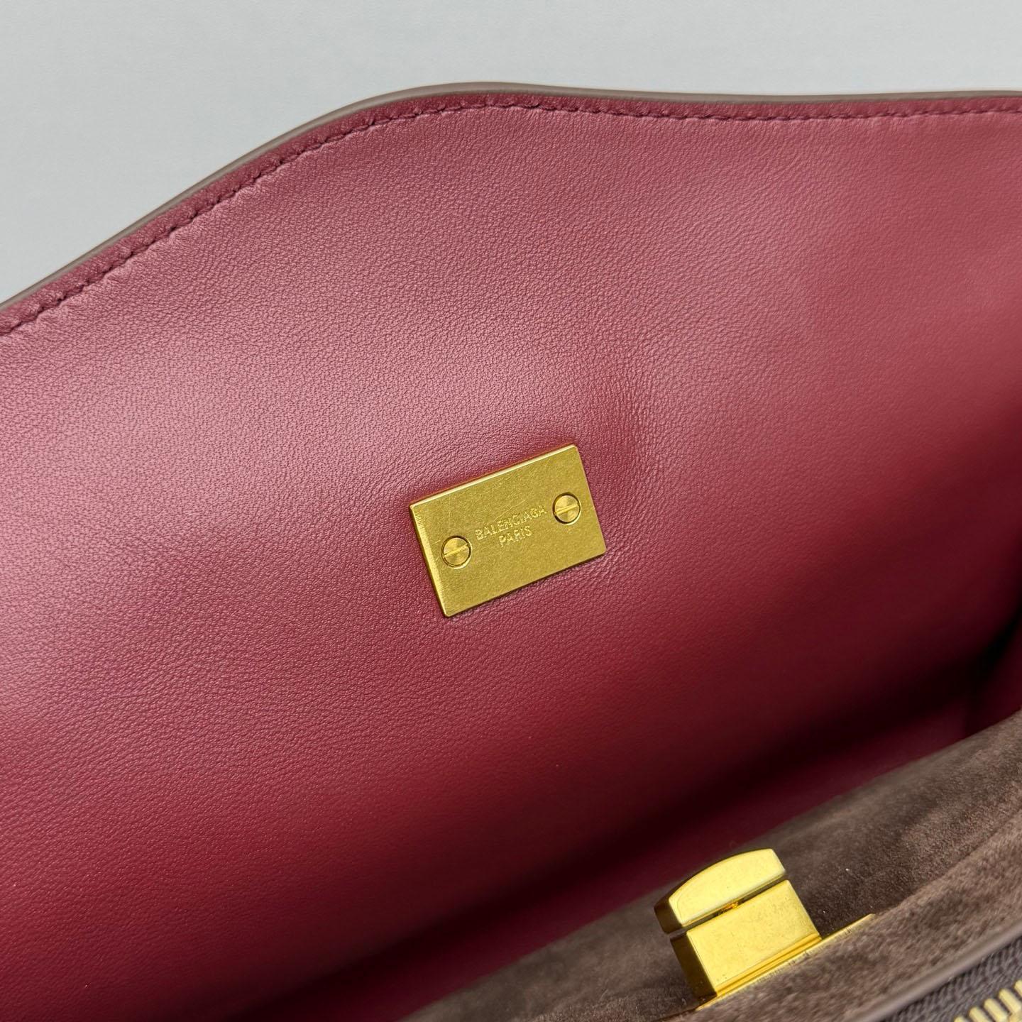 Balenciaga  Le 7 Shoulder Bag Medium In Moka - DesignerGu