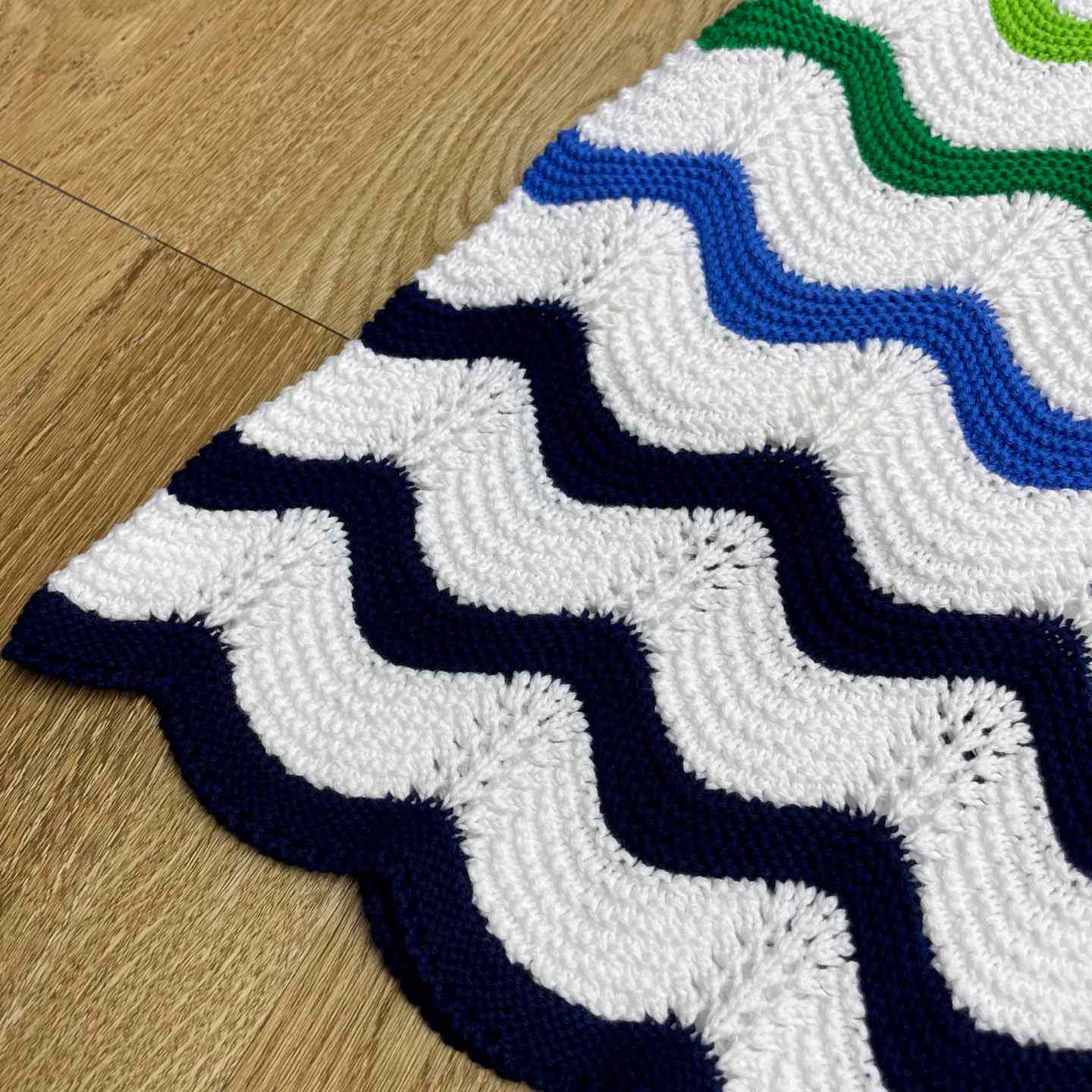 Casablanca Wave Knit Short 'Gradient Wave' D0201 - DesignerGu