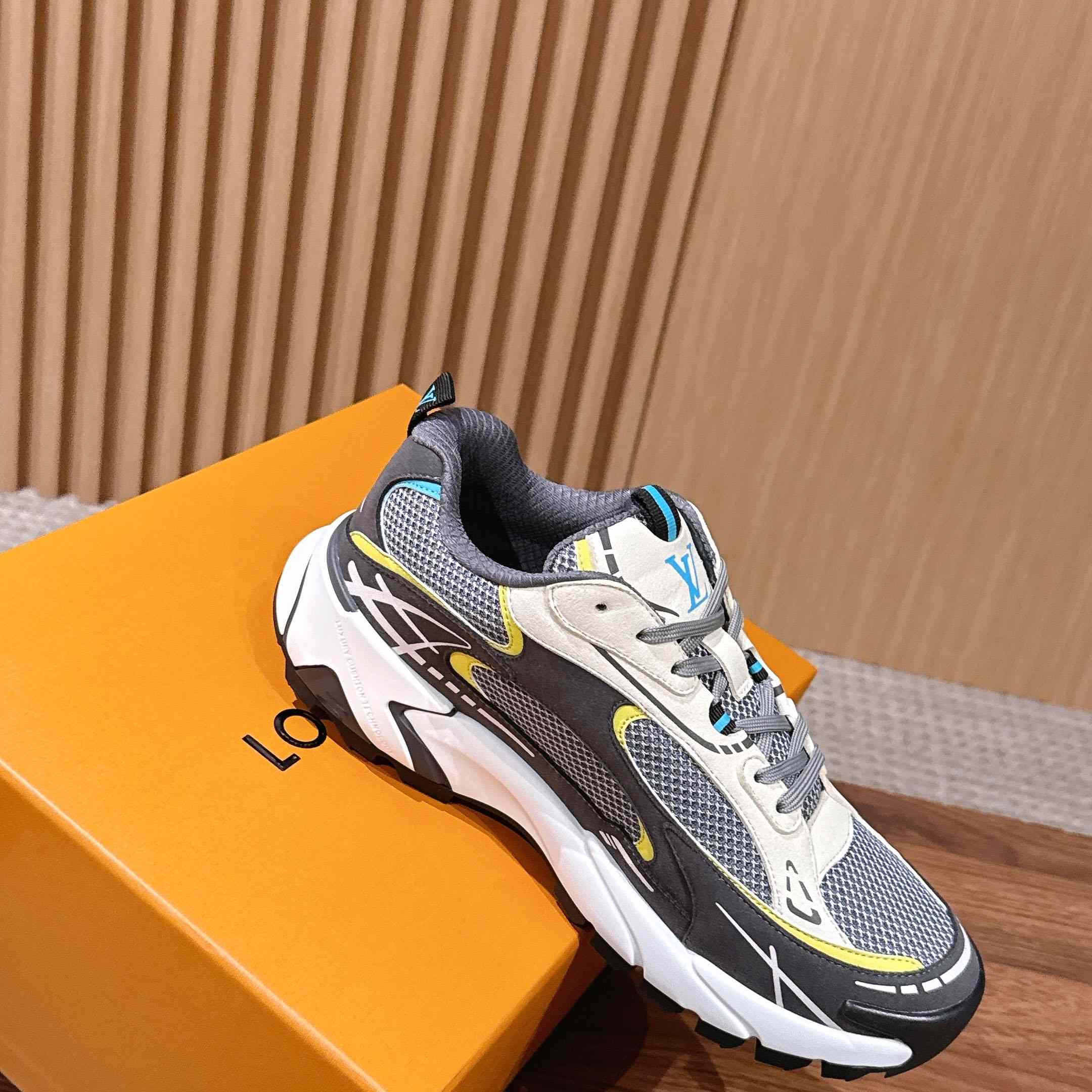 Louis Vuitton LV Tatic Runner Sneaker 1AKC43 - DesignerGu