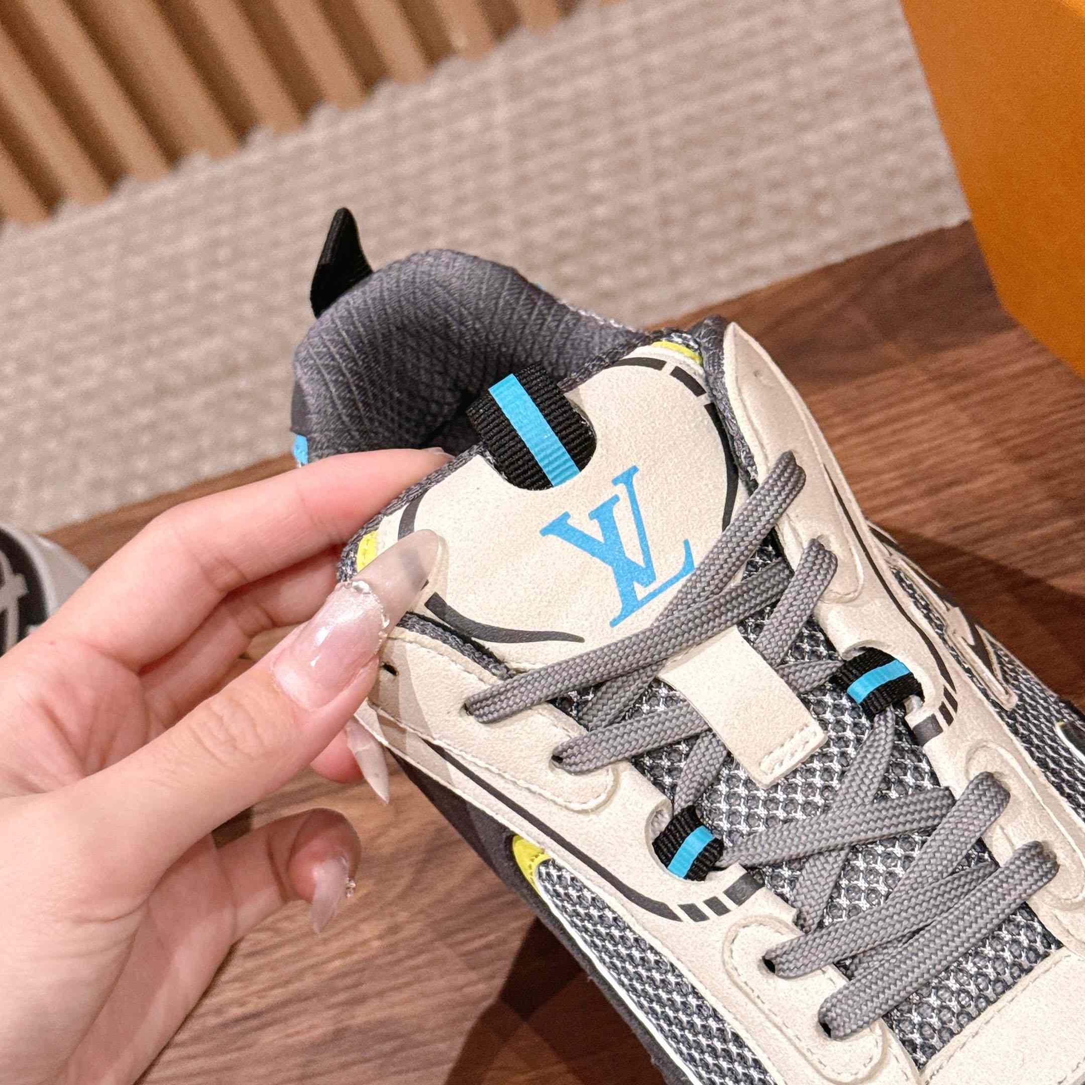 Louis Vuitton LV Tatic Runner Sneaker 1AKC43 - DesignerGu
