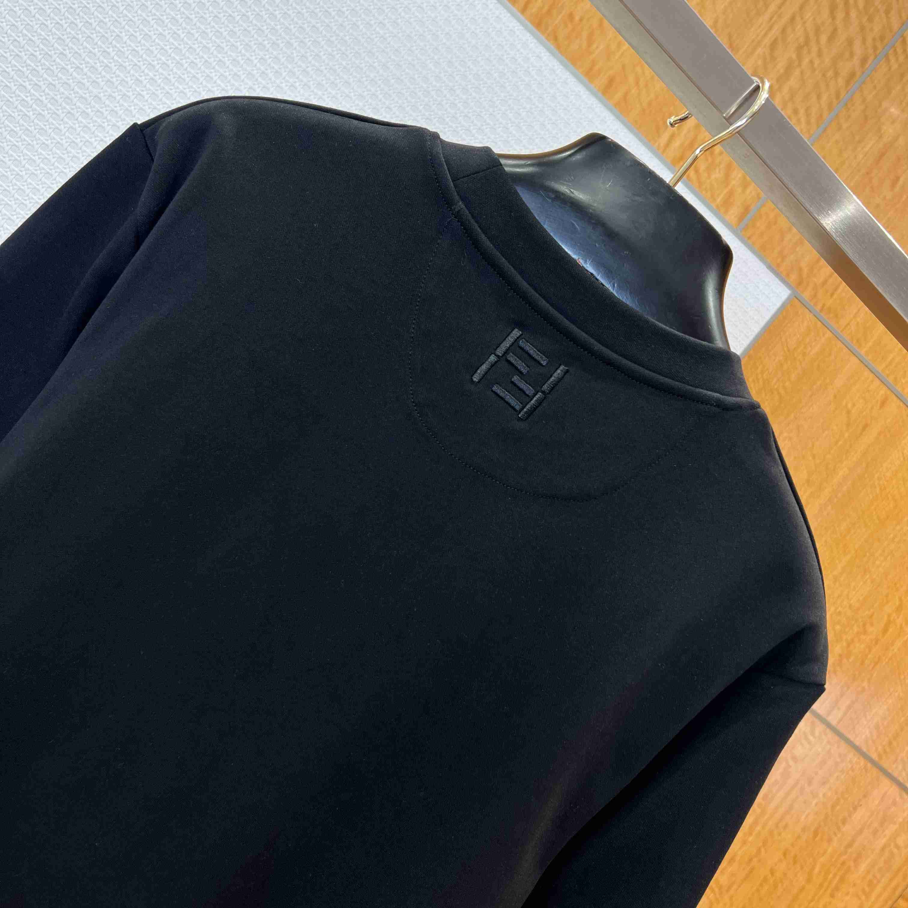 Fendi Black Cotton T-shirt - DesignerGu