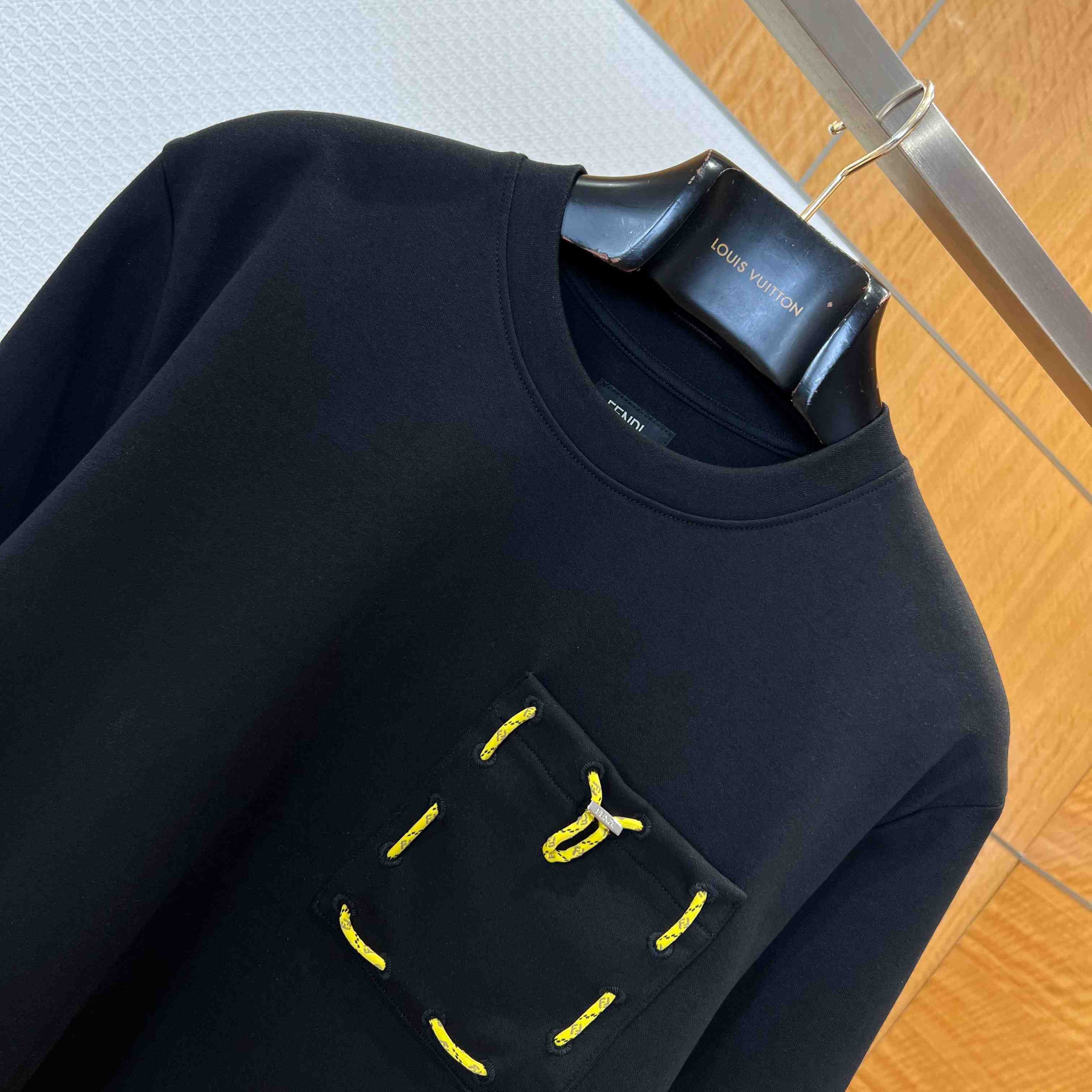 Fendi Black Cotton T-shirt - DesignerGu