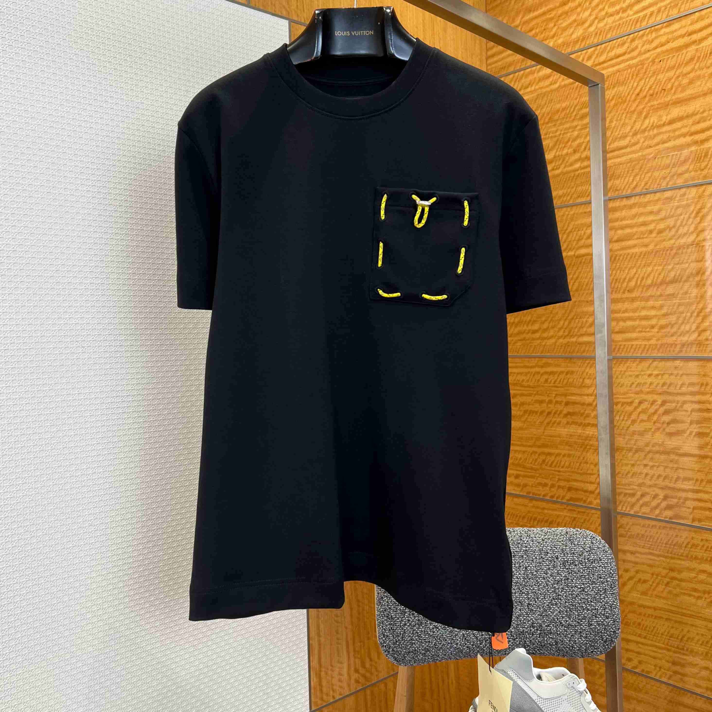 Fendi Black Cotton T-shirt - DesignerGu